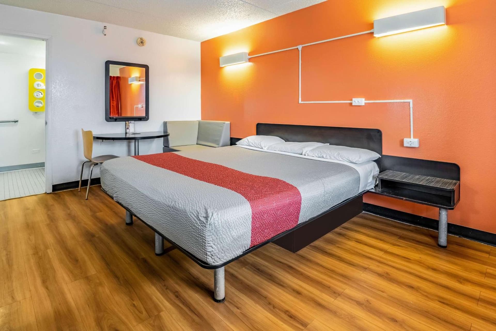 Motel 6-Joliet, IL - I-80 property views in Joliet, IL — gallery photo 3