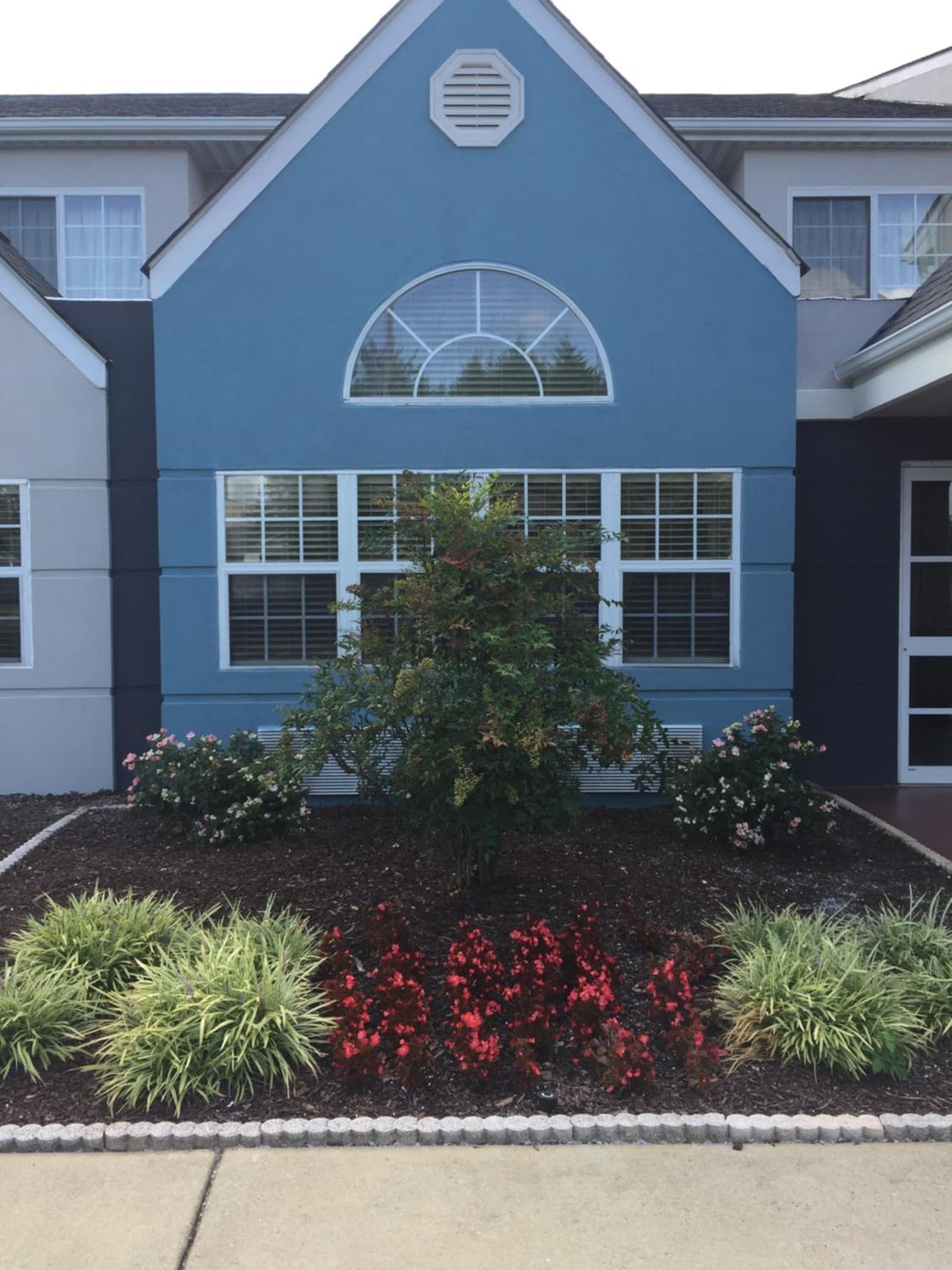Microtel Inn & Suites by Wyndham Burlington gallery photo in Burlington, NC — image 9