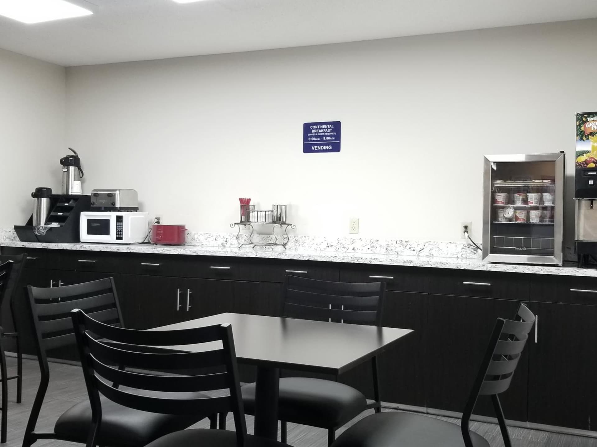 Microtel Inn & Suites by Wyndham Riverside gallery photo in Dayton, OH — image 5