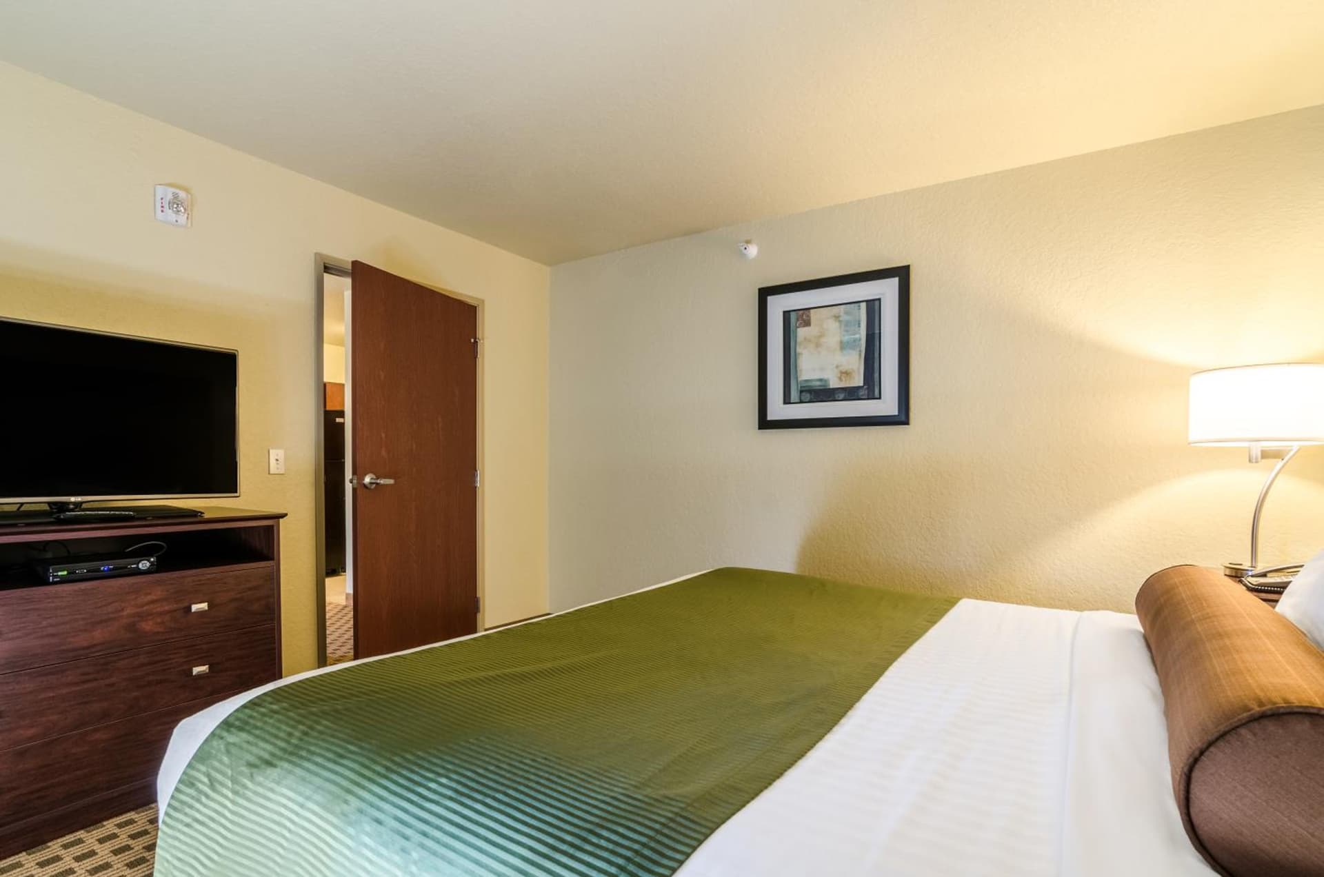Cobblestone Inn and Suites - Eaton gallery photo in Eaton, CO — image 27