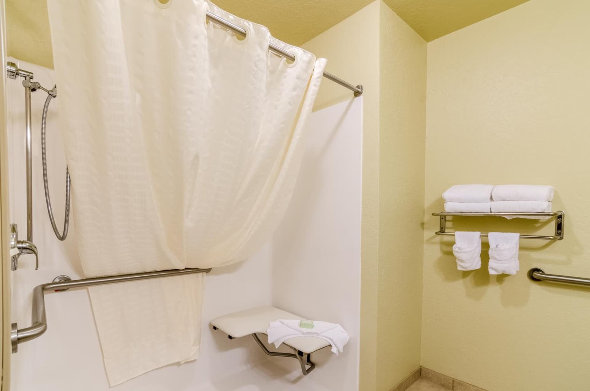 Cobblestone Inn and Suites - Eaton gallery photo in Eaton, CO — image 30