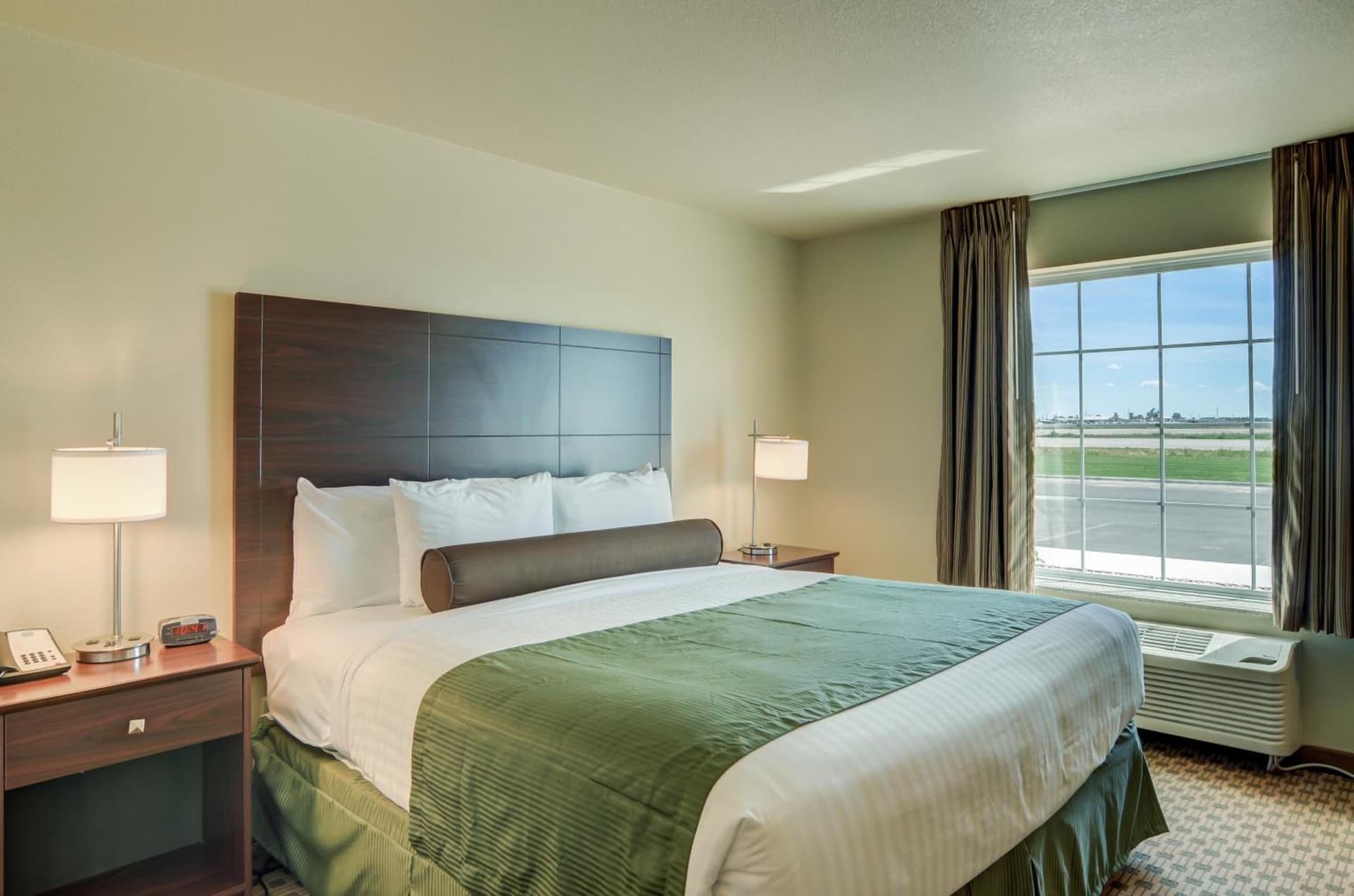 Cobblestone Inn and Suites - Eaton gallery photo in Eaton, CO — image 26