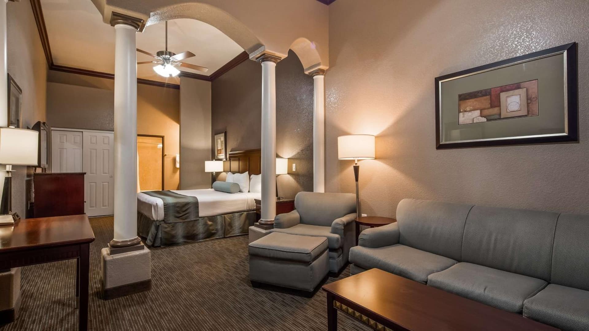 Best Western Plus Main Street Inn property views in Brawley, CA — gallery photo 3