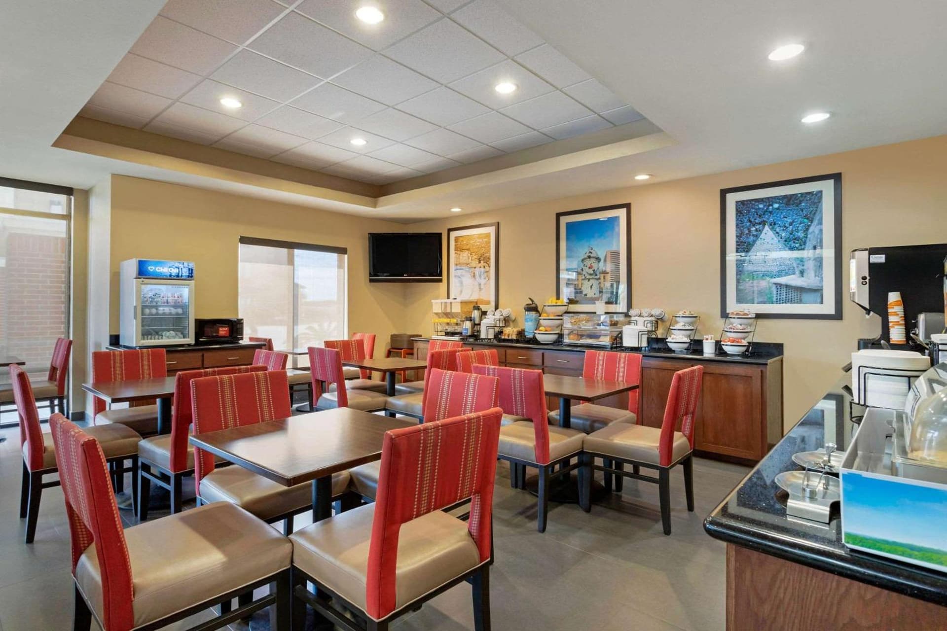 Comfort Inn & Suites Port Arthur-Port Neches gallery photo in Port Arthur, TX — image 12