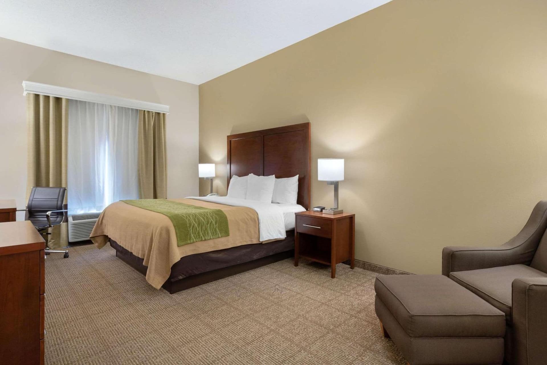 Comfort Inn & Suites Port Arthur-Port Neches gallery photo in Port Arthur, TX — image 26