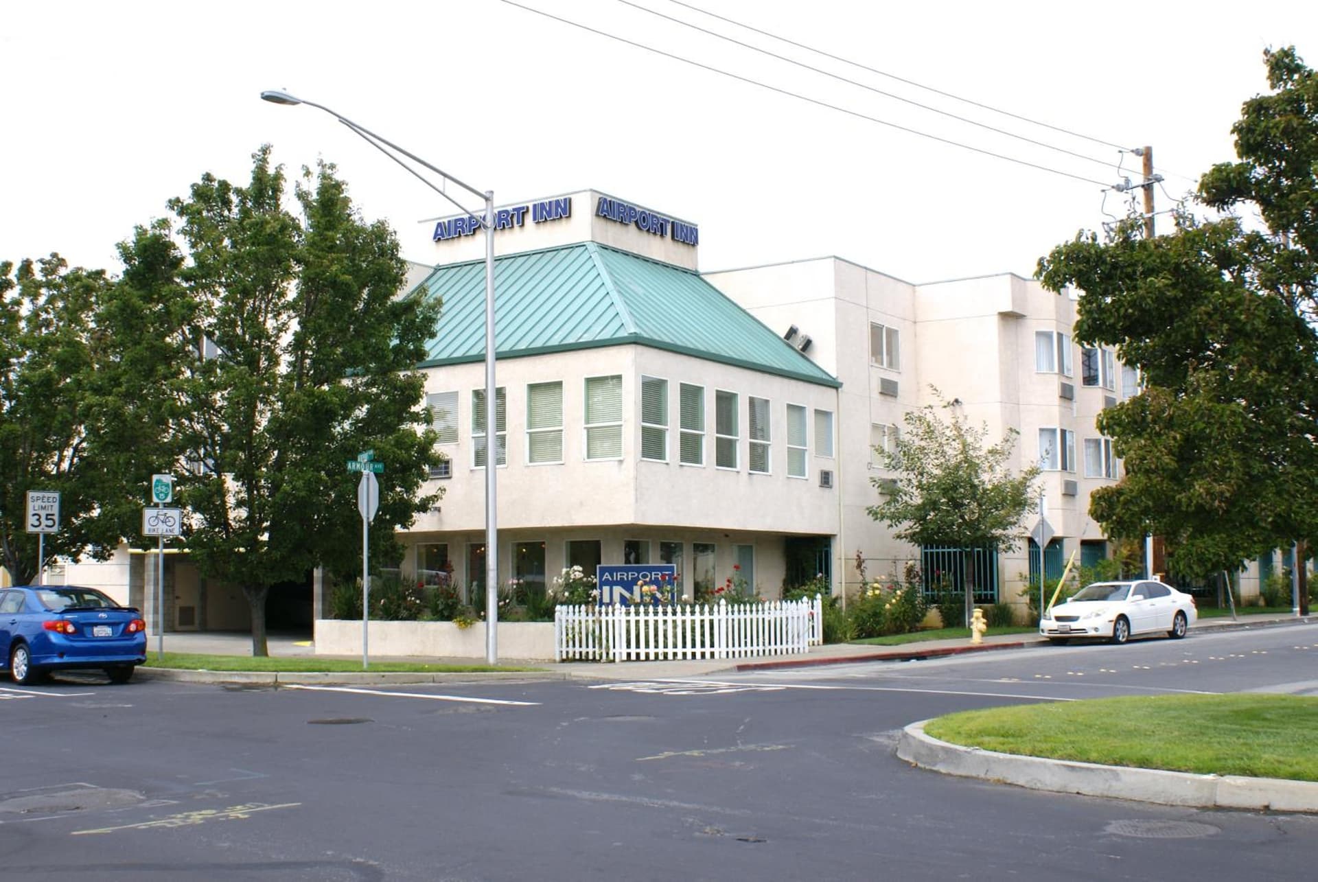 Airport Inn featured exterior or lobby in South San Francisco, CA — similar hotel