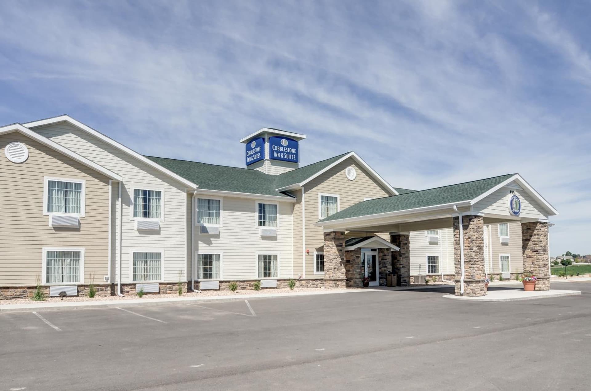 Cobblestone Inn and Suites - Eaton featured exterior or lobby in Eaton, CO — similar hotel