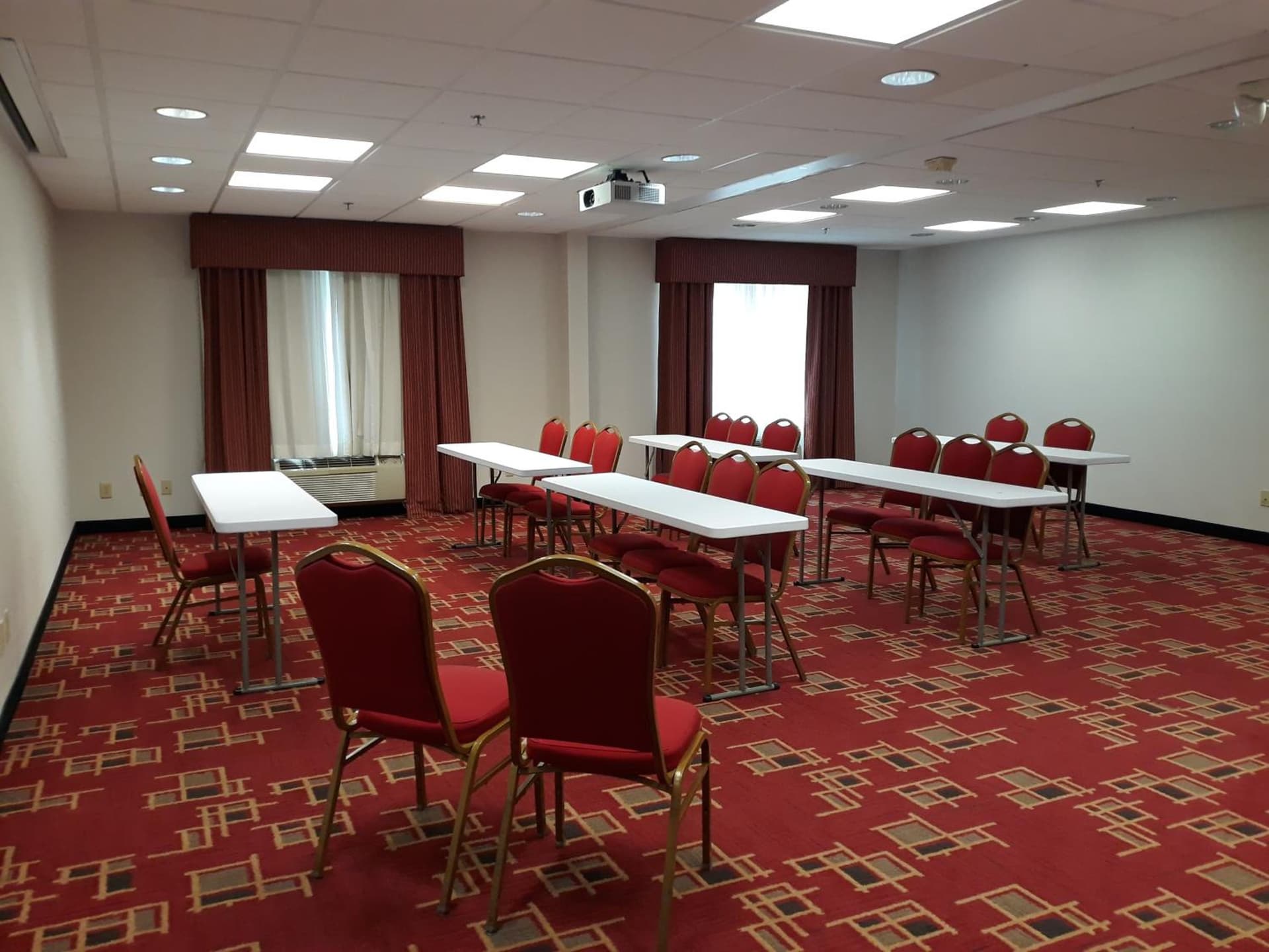 Country Inn & Suites by Radisson, DFW Airport South, TX gallery photo in Irving, TX — image 21