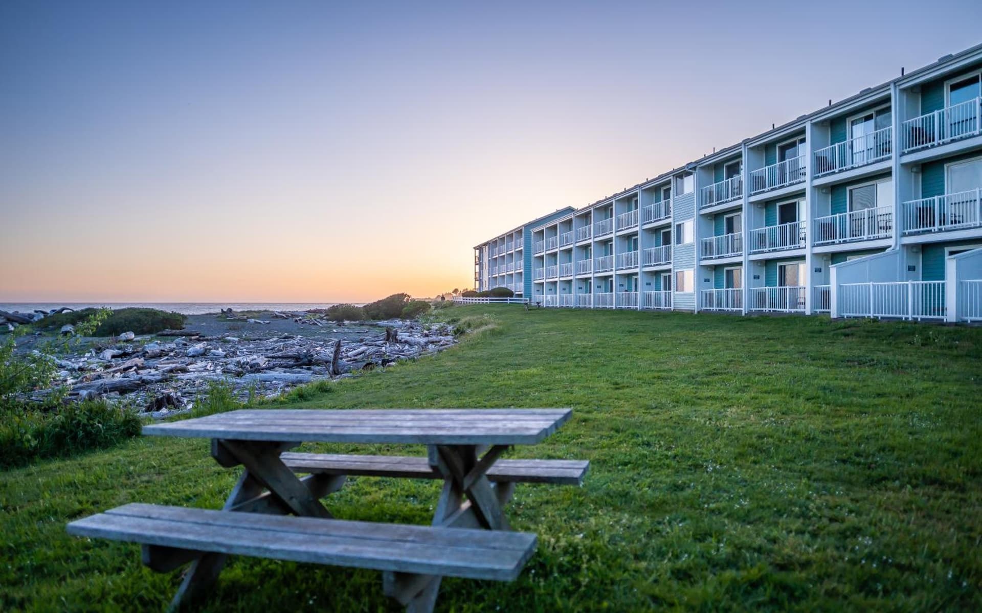Beachfront Inn featured exterior or lobby in Brookings, OR — similar hotel