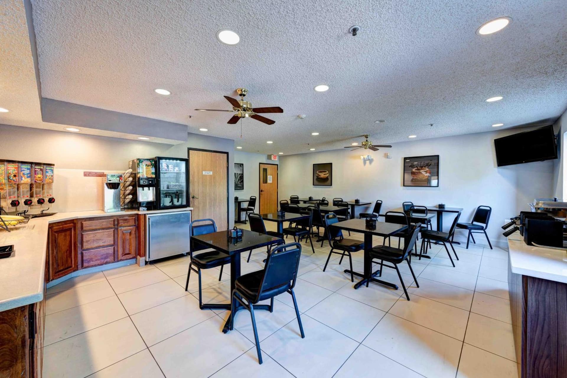 SureStay Plus Hotel by Best Western Redding gallery photo in Redding, CA — image 8