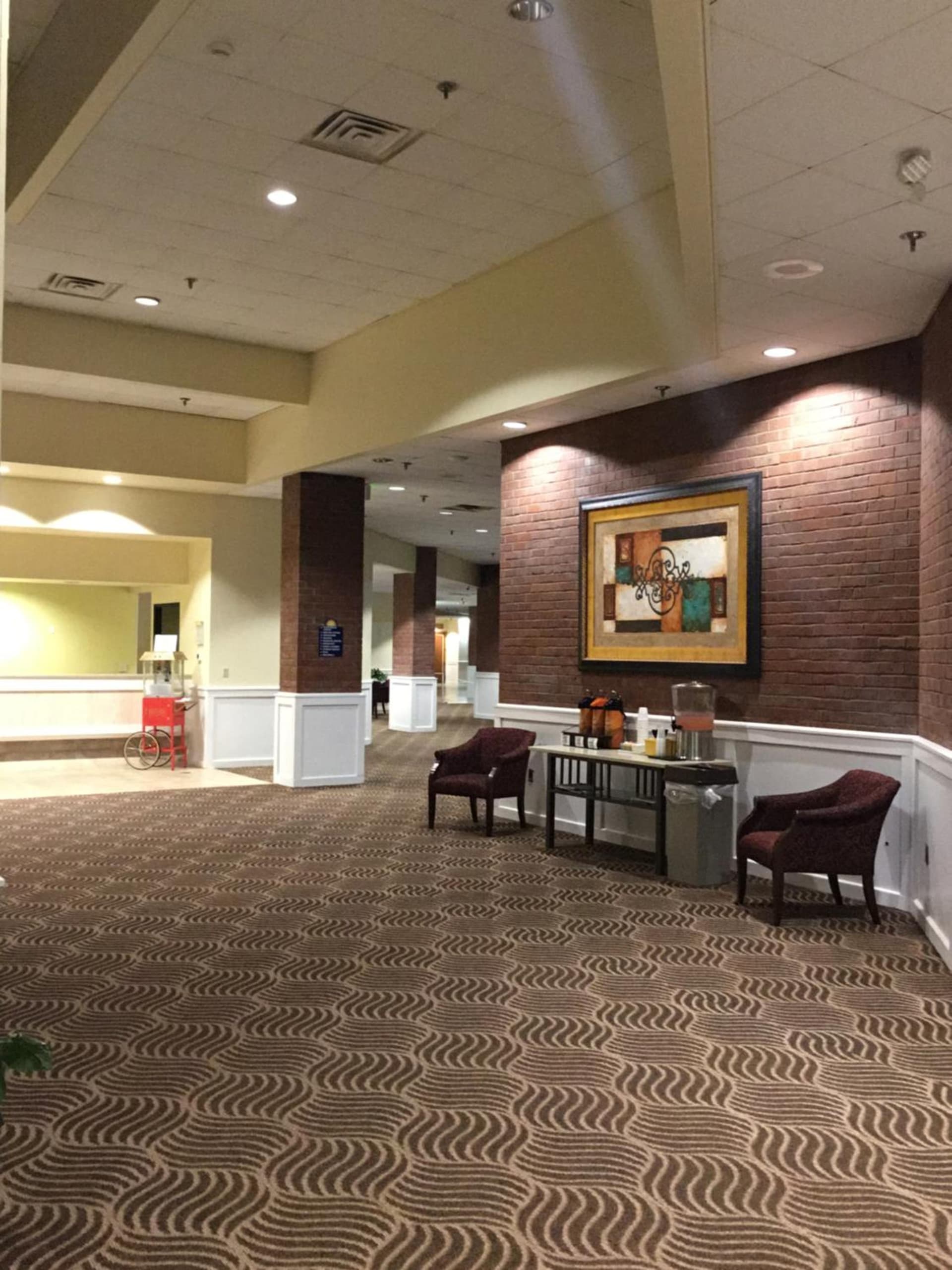 Days Inn & Suites by Wyndham Tallahassee Conf Center I-10 gallery photo in Tallahassee, FL — image 30