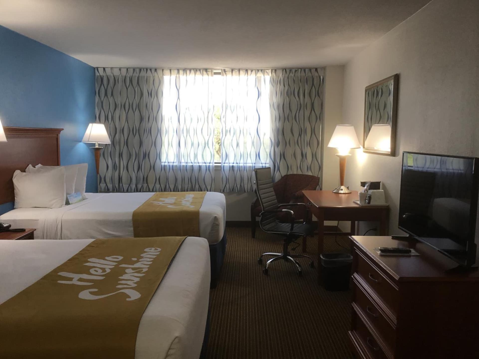 Days Inn & Suites by Wyndham Tallahassee Conf Center I-10 gallery photo in Tallahassee, FL — image 12