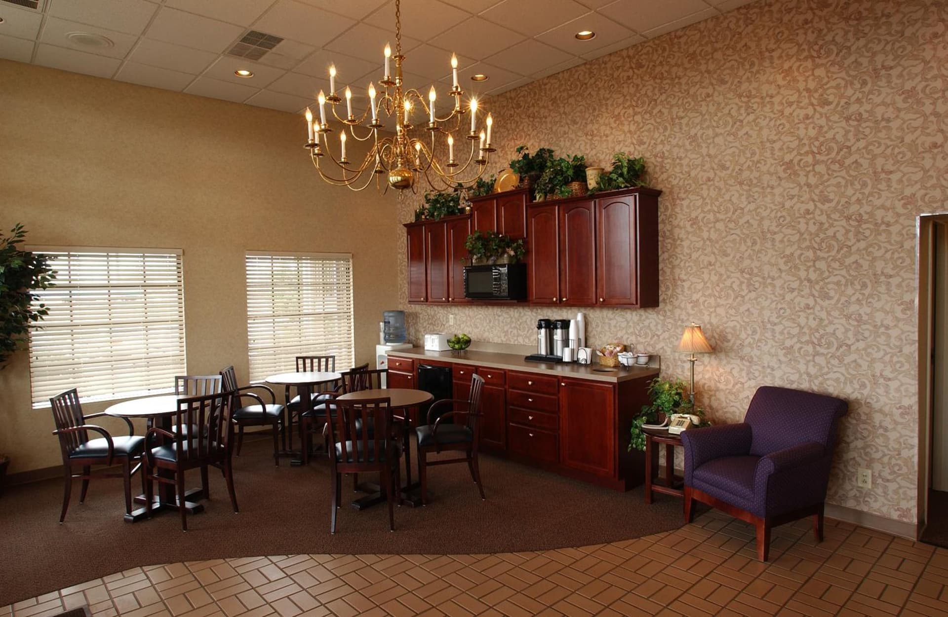 Bluegrass Extended Stay interior in Lexington, KY — gallery photo 2