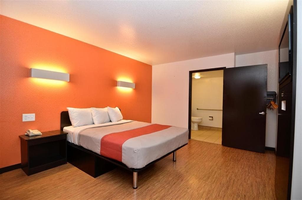 Motel 6-Fairfield, CA - Napa Valley gallery photo in Fairfield, CA — image 27