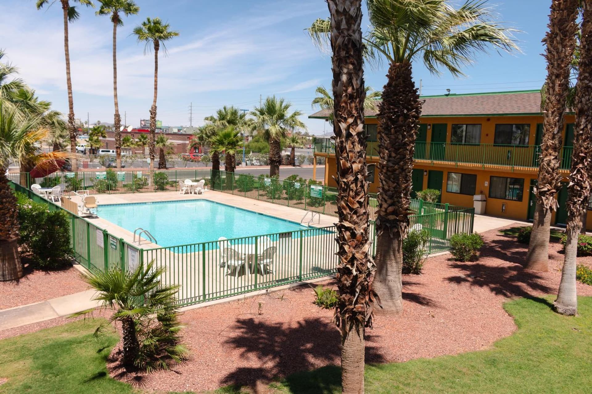 Econo Lodge Inn & Suites Yuma gallery photo in Yuma, AZ — image 7