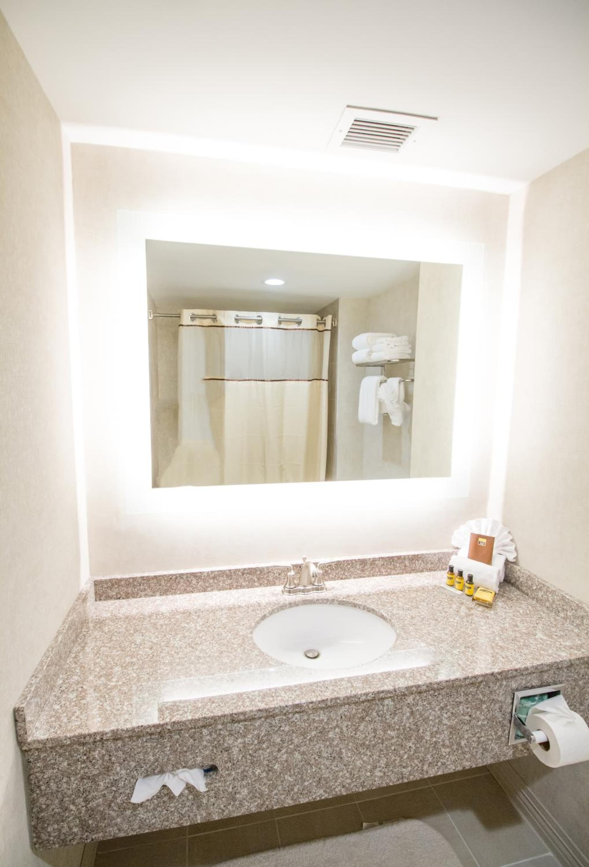 Best Western Plus Fairfield Executive Inn gallery photo in Fairfield — image 5