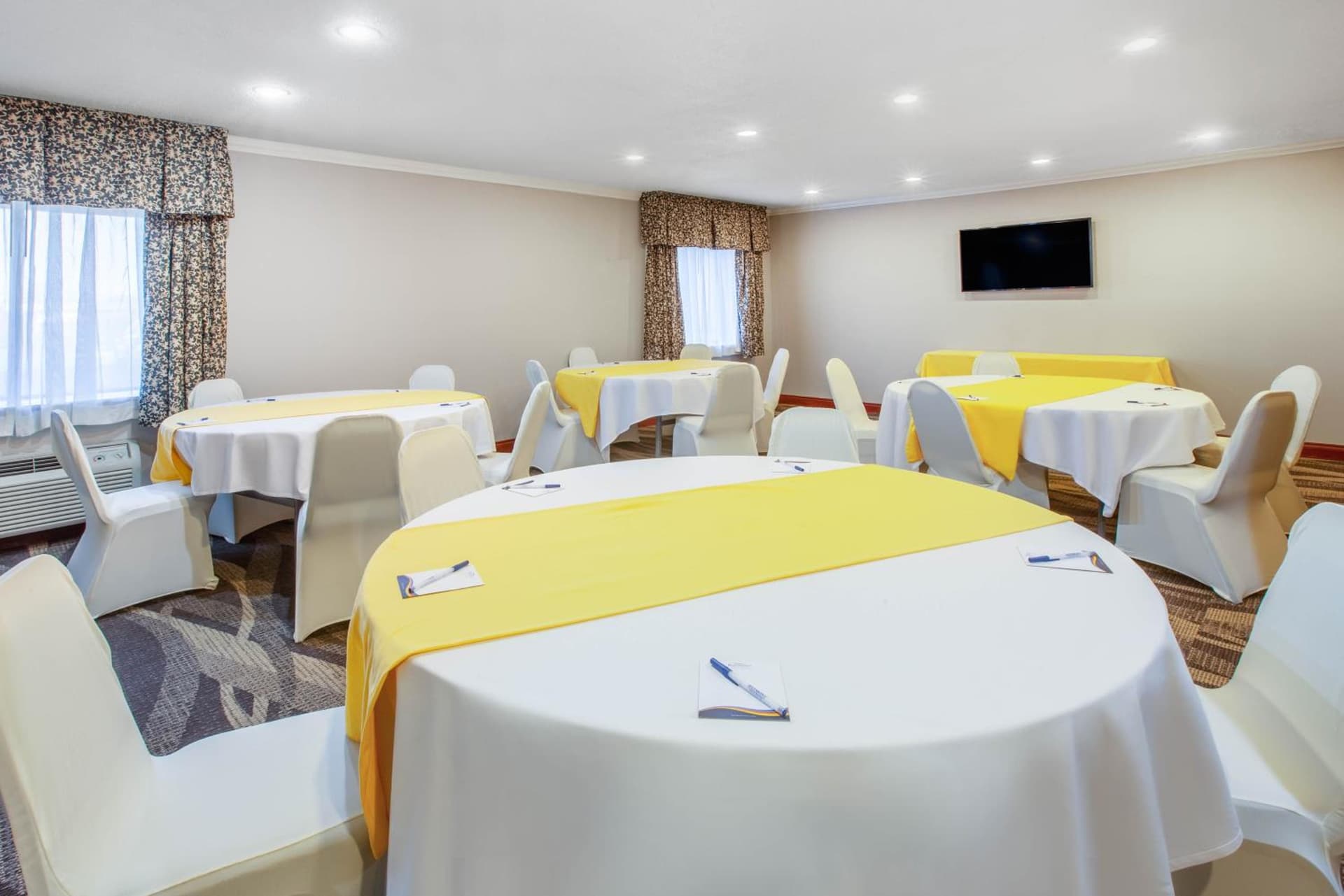Baymont by Wyndham Grand Rapids Airport gallery photo in Grand Rapids, MI — image 19