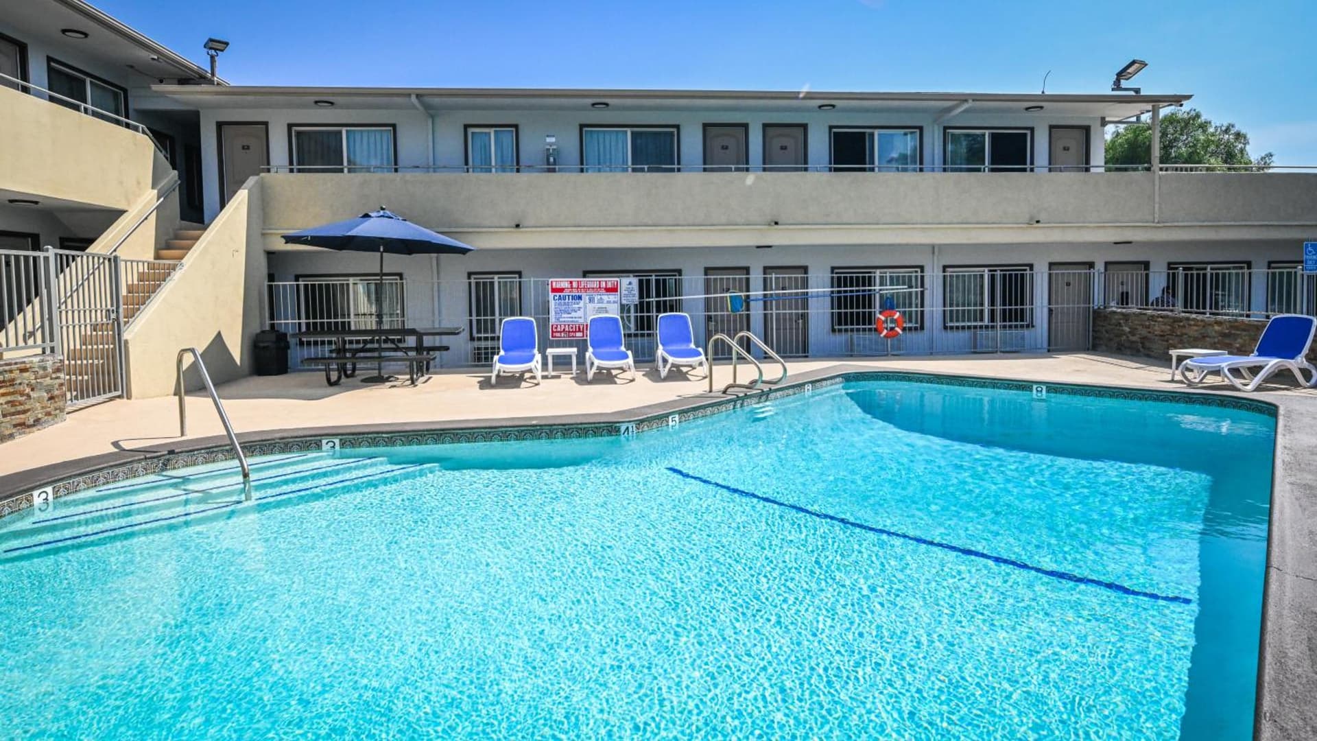 Sea Rock Inn - Long Beach gallery photo in Long Beach, CA — image 34