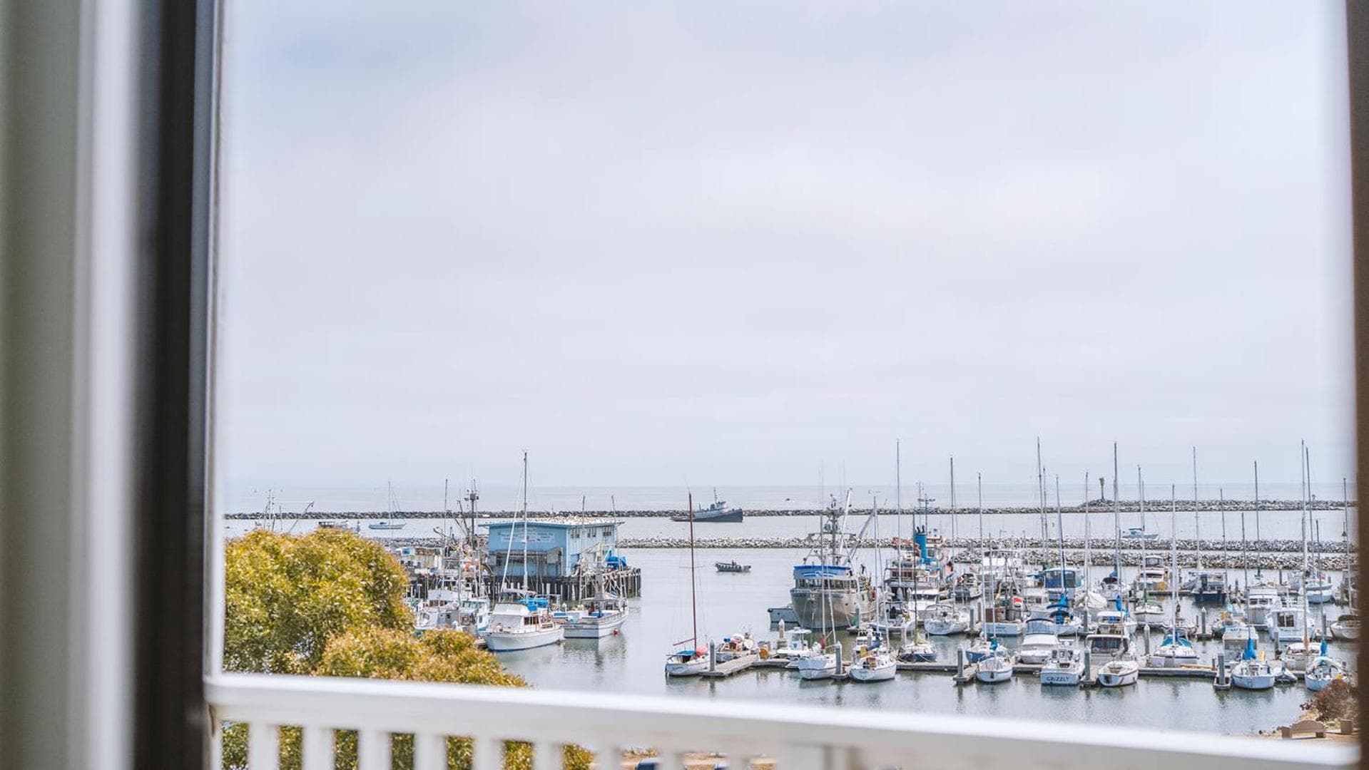 Oceano Hotel and Spa Half Moon Bay Harbor gallery photo in Half Moon Bay, CA — image 5