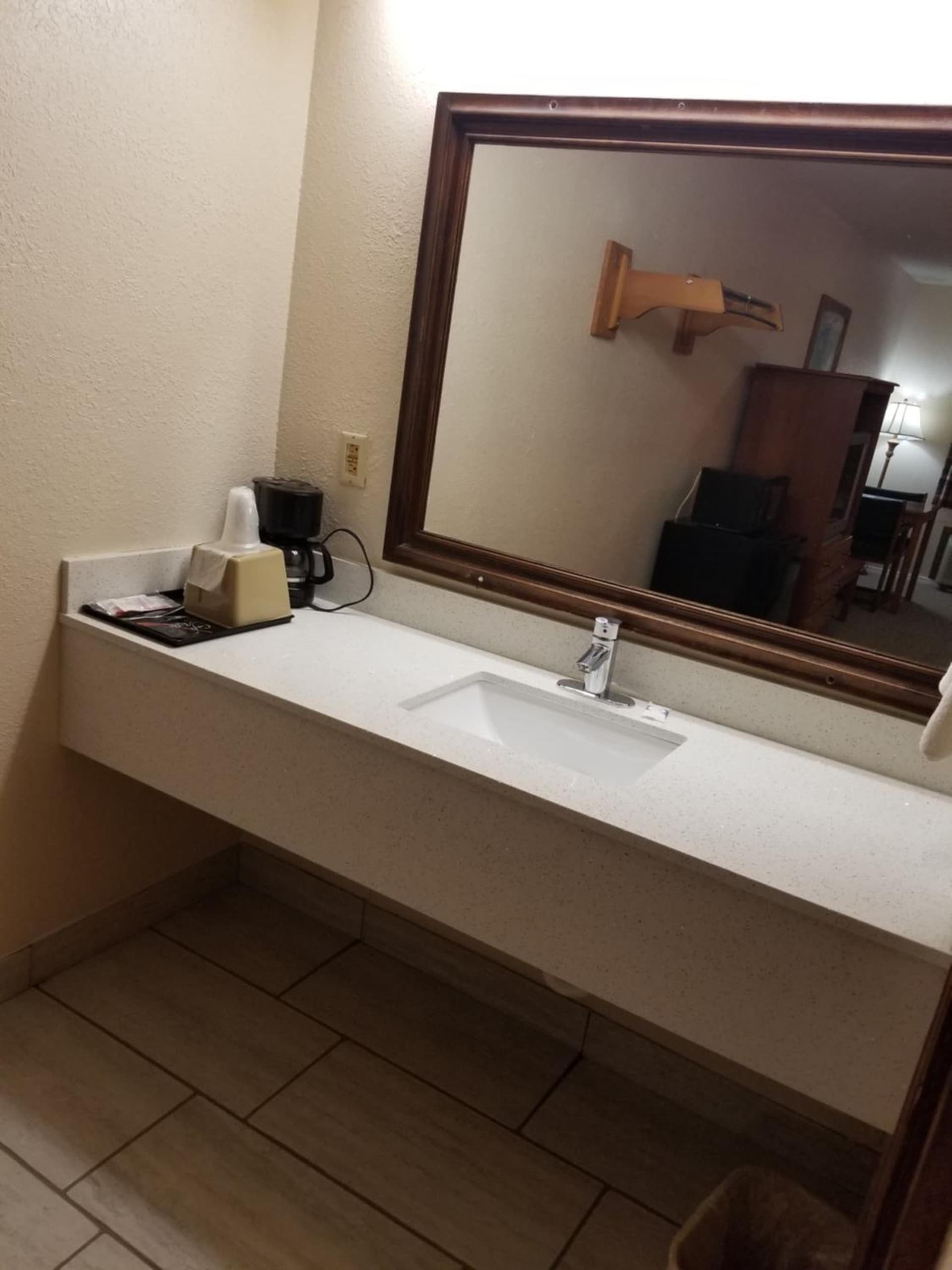Eufaula Inn interior in Eufaula, OK — gallery photo 2