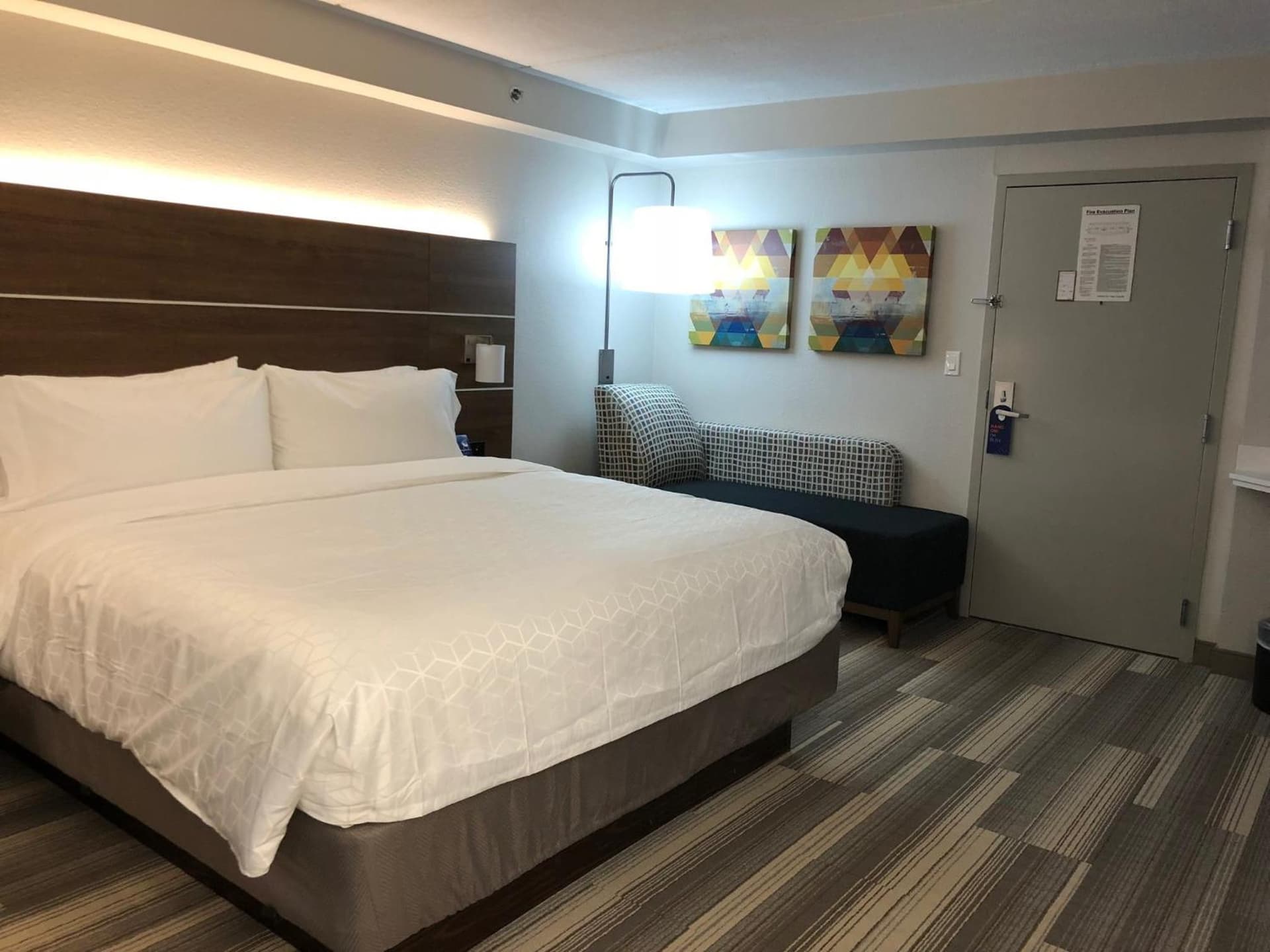 Holiday Inn Express & Suites Tempe by IHG property views in Tempe, AZ — gallery photo 3
