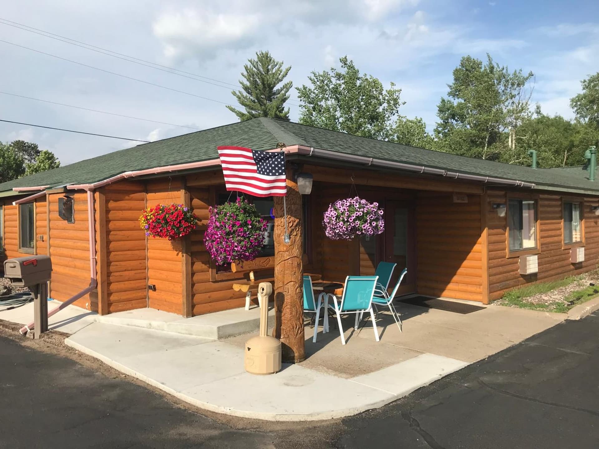 Northwoods Inn & Suites Minocqua property views in Minocqua, WI — gallery photo 3