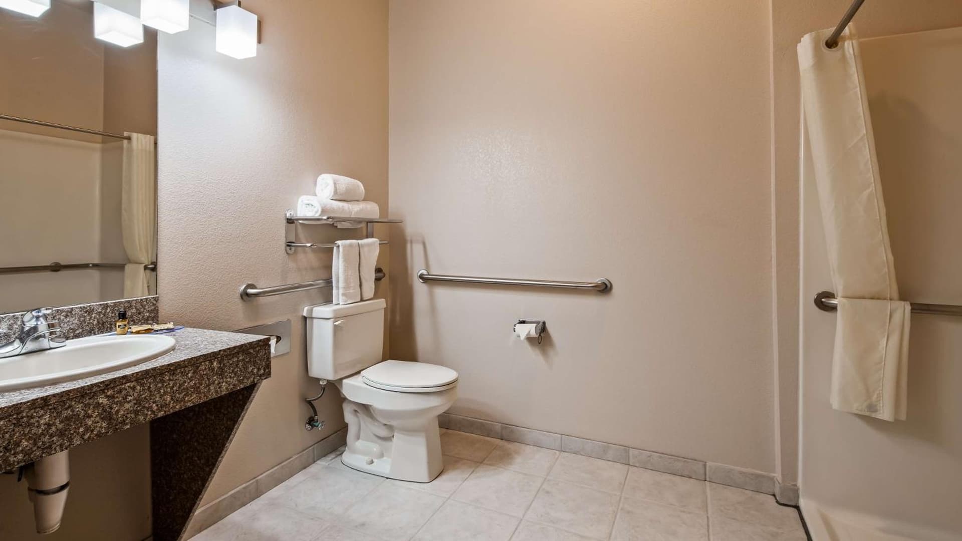 Best Western PLUS Memorial Inn interior in Oklahoma City, OK — gallery photo 2