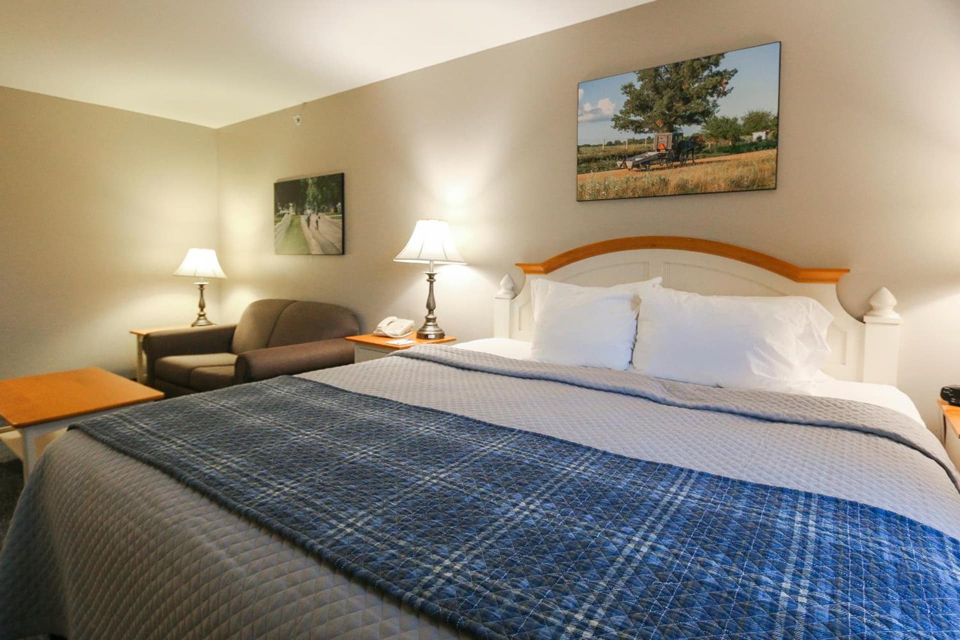 Blue Gate Garden Inn gallery photo in Shipshewana, IN — image 54