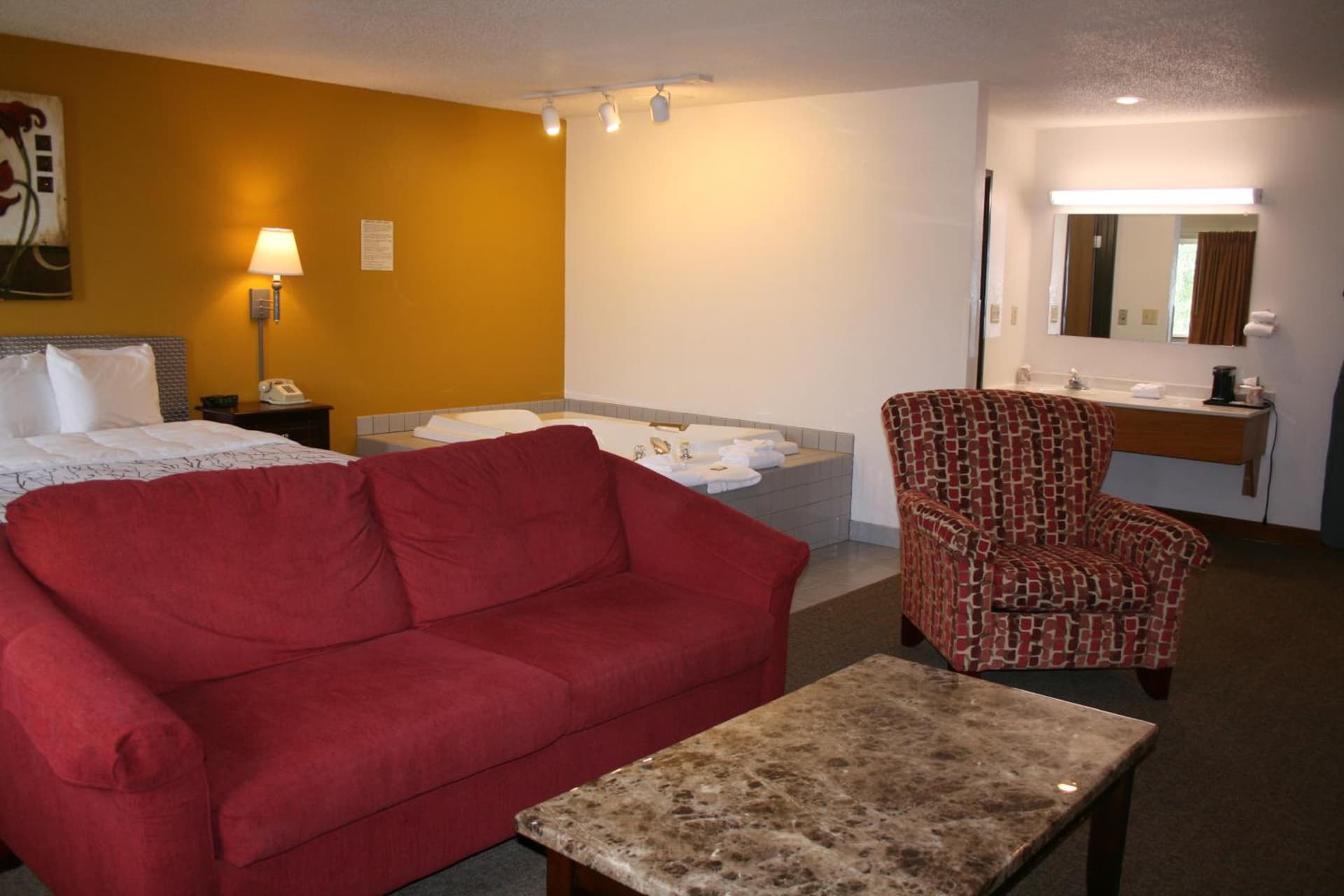 Heritage Inn Express property views in Marysville, KS — gallery photo 3