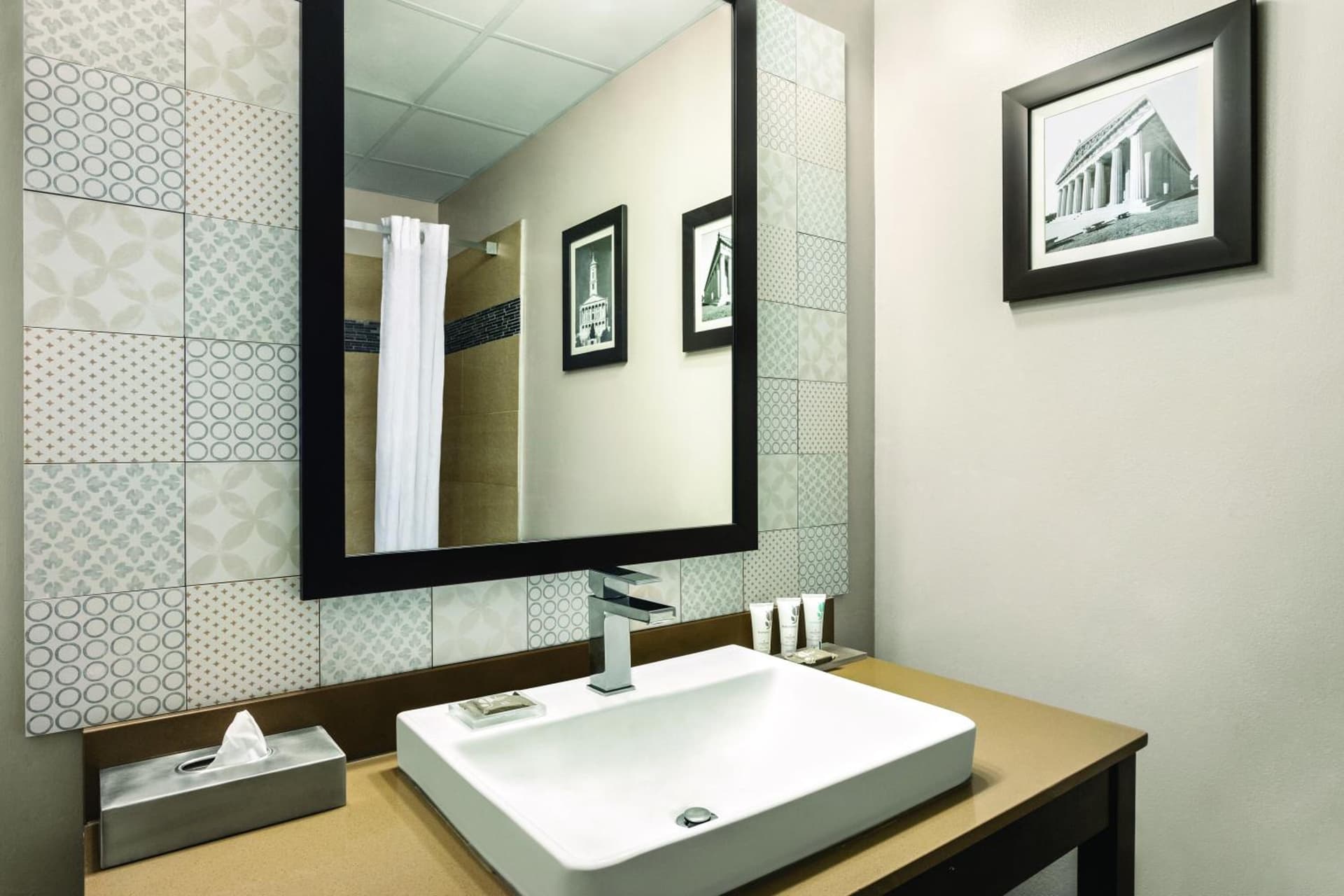 Country Inn & Suites by Radisson, Nashville Airport East, TN gallery photo in Nashville, TN — image 4