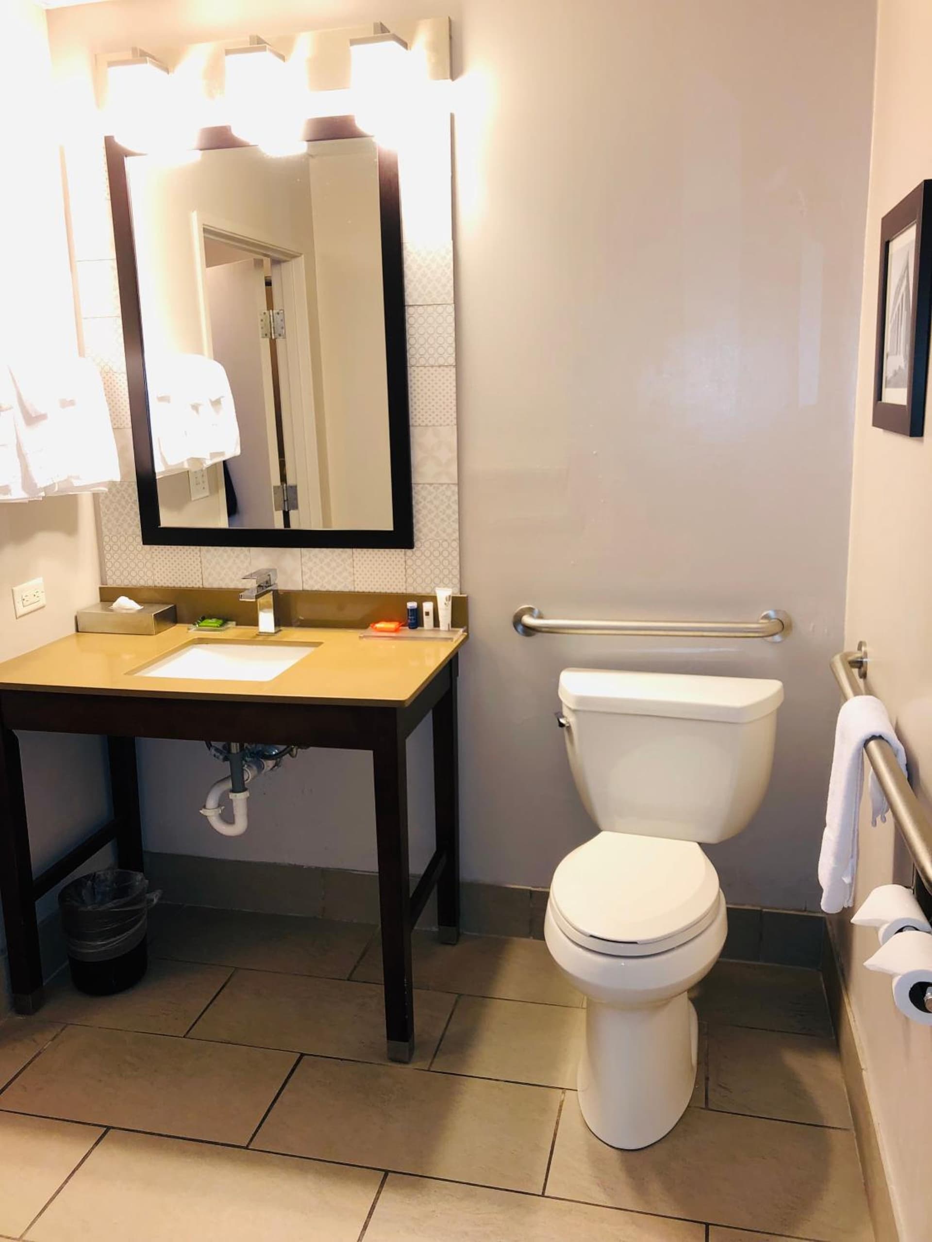 Country Inn & Suites by Radisson, Nashville Airport East, TN gallery photo in Nashville, TN — image 41