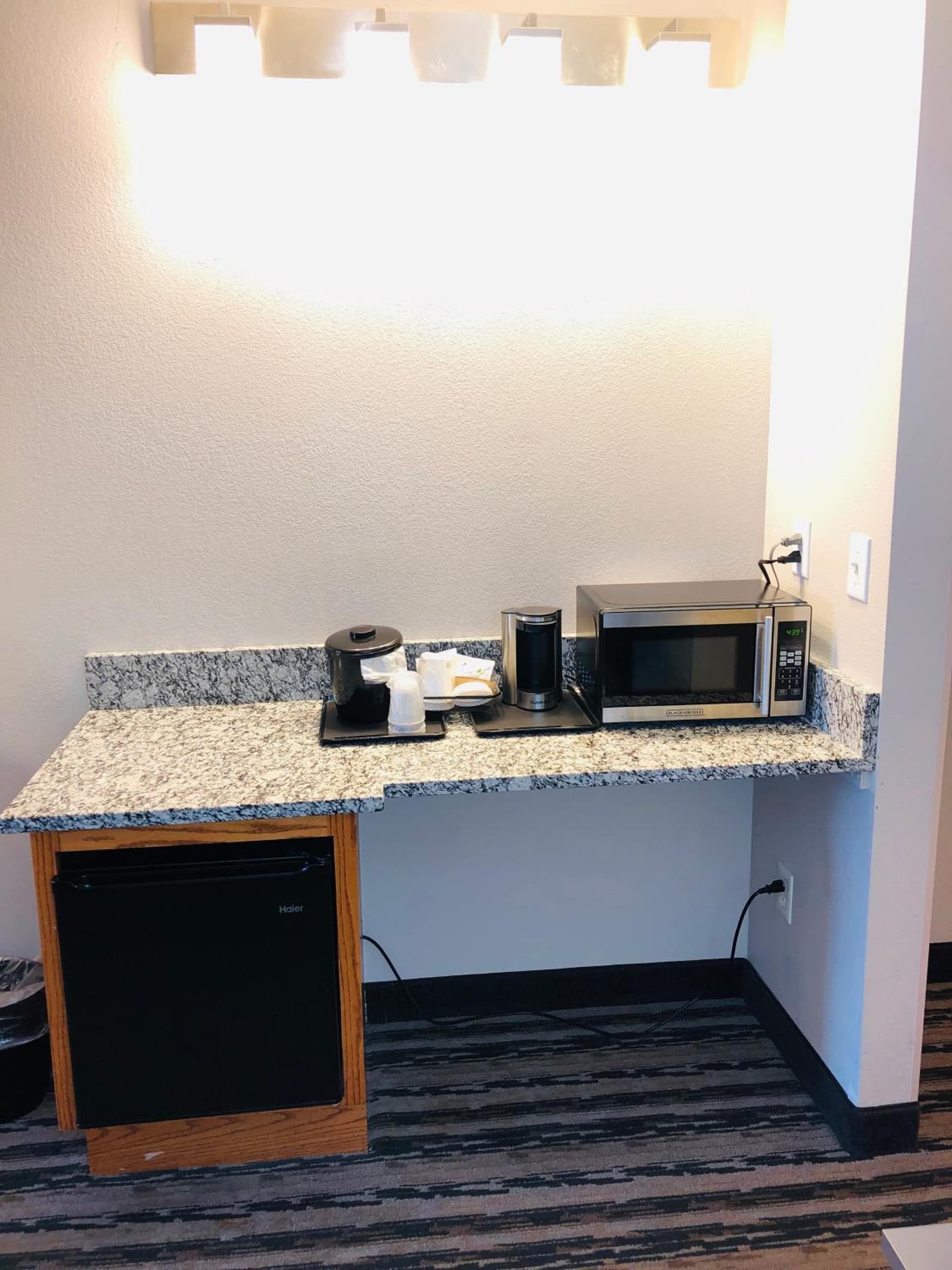 Country Inn & Suites by Radisson, Nashville Airport East, TN gallery photo in Nashville, TN — image 48