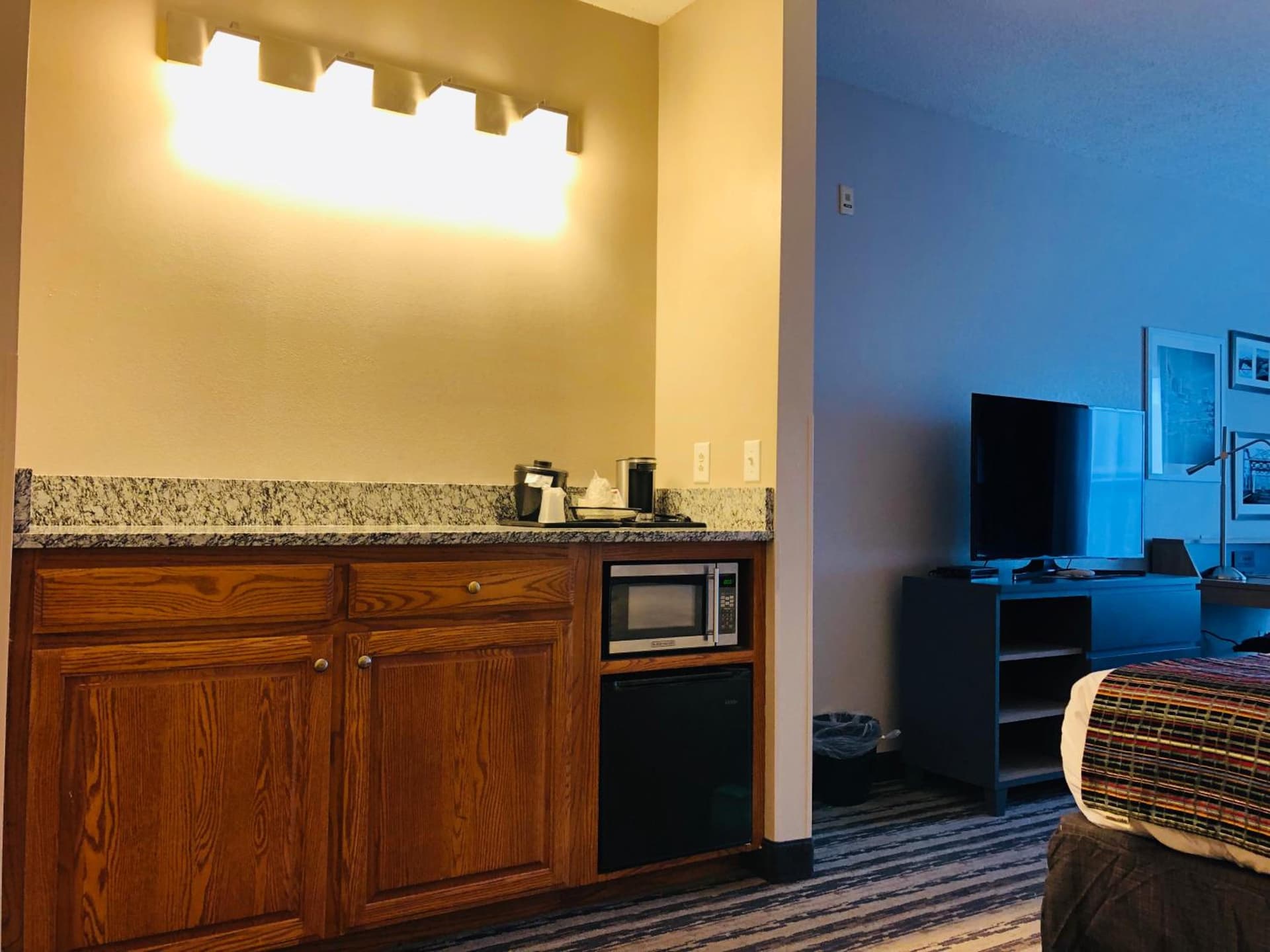 Country Inn & Suites by Radisson, Nashville Airport East, TN gallery photo in Nashville, TN — image 51