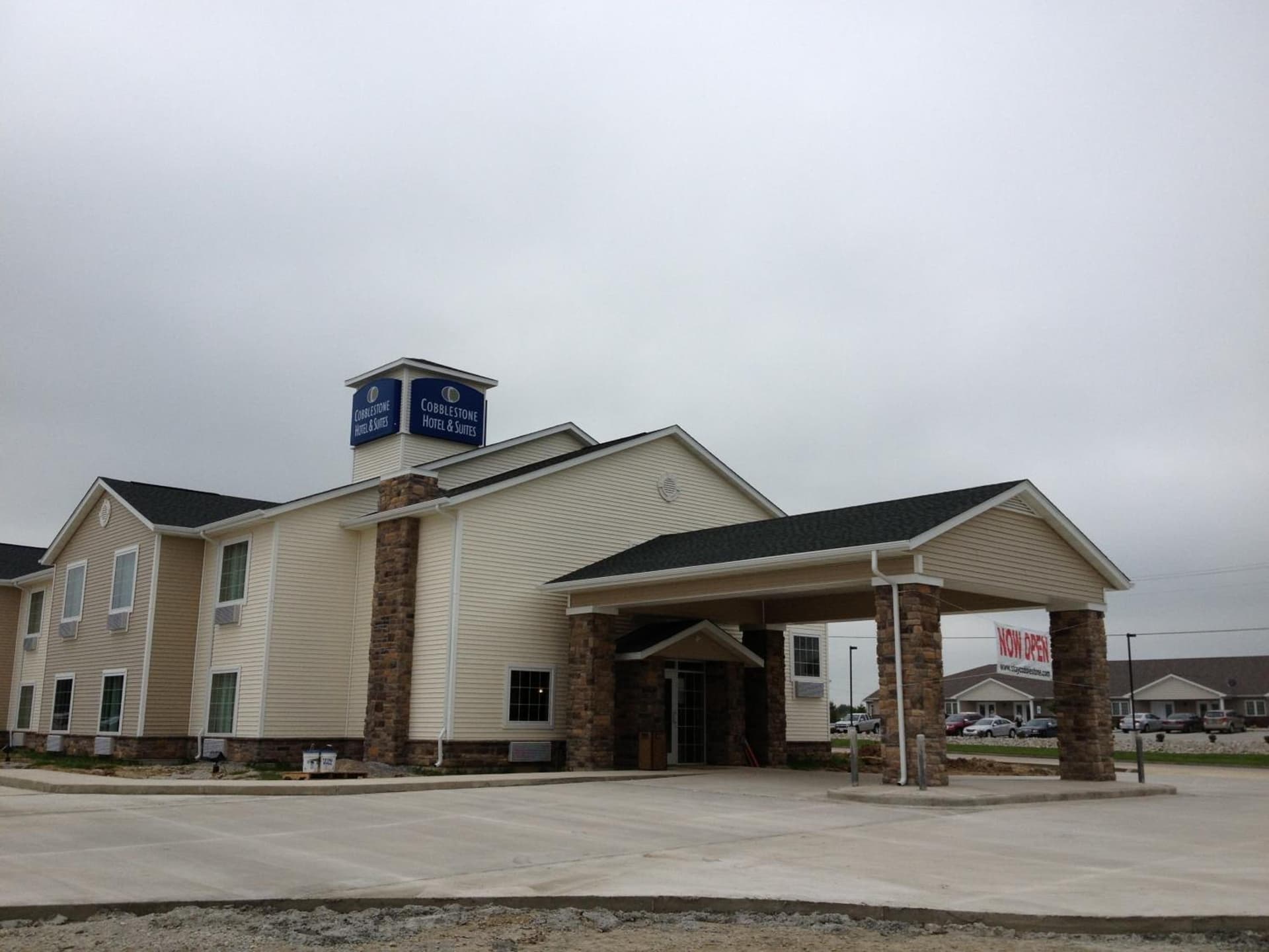 Cobblestone Hotel & Suites - Newton featured exterior or lobby in Newton, IL — similar hotel
