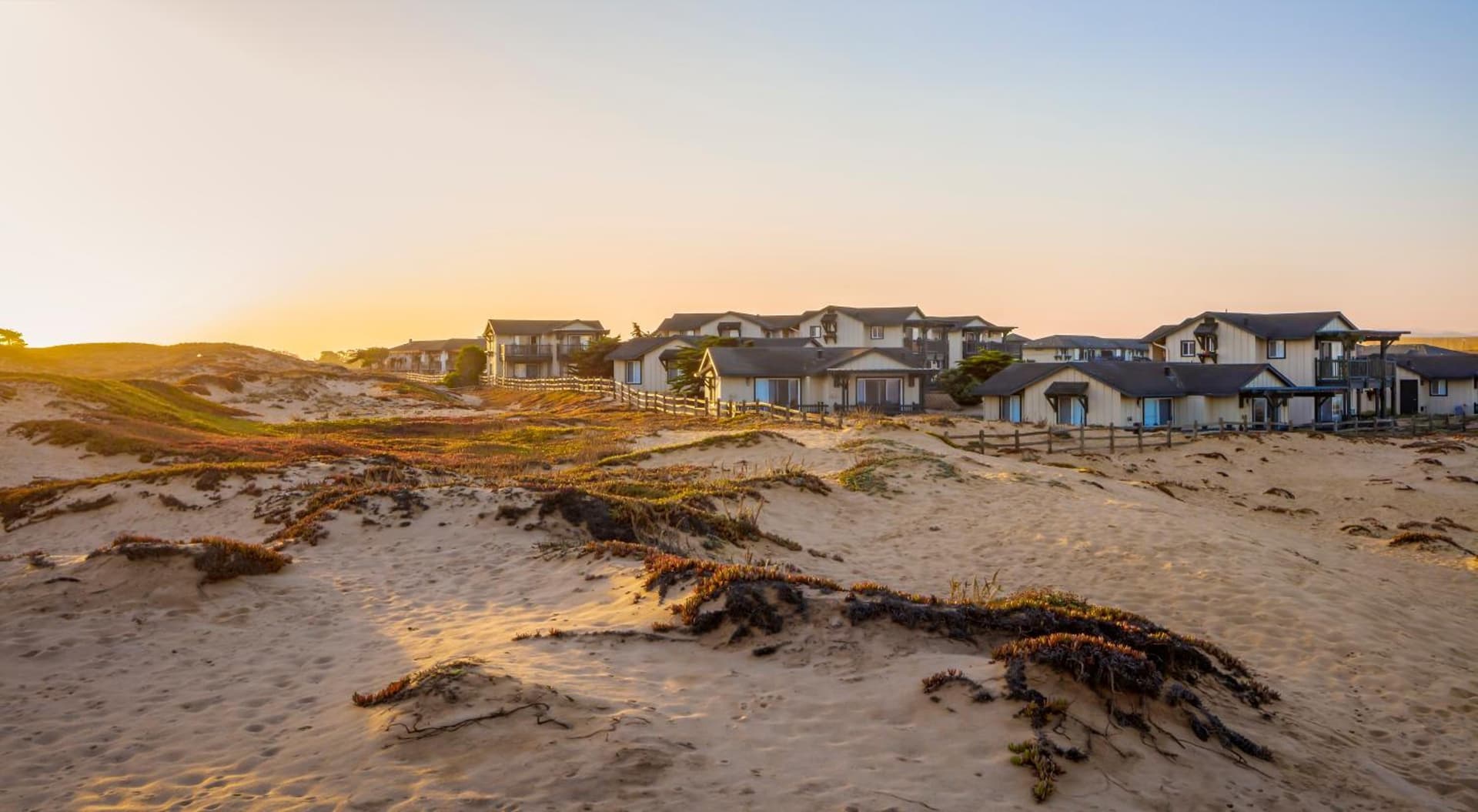 Sanctuary Beach Resort gallery photo in Marina, CA — image 8