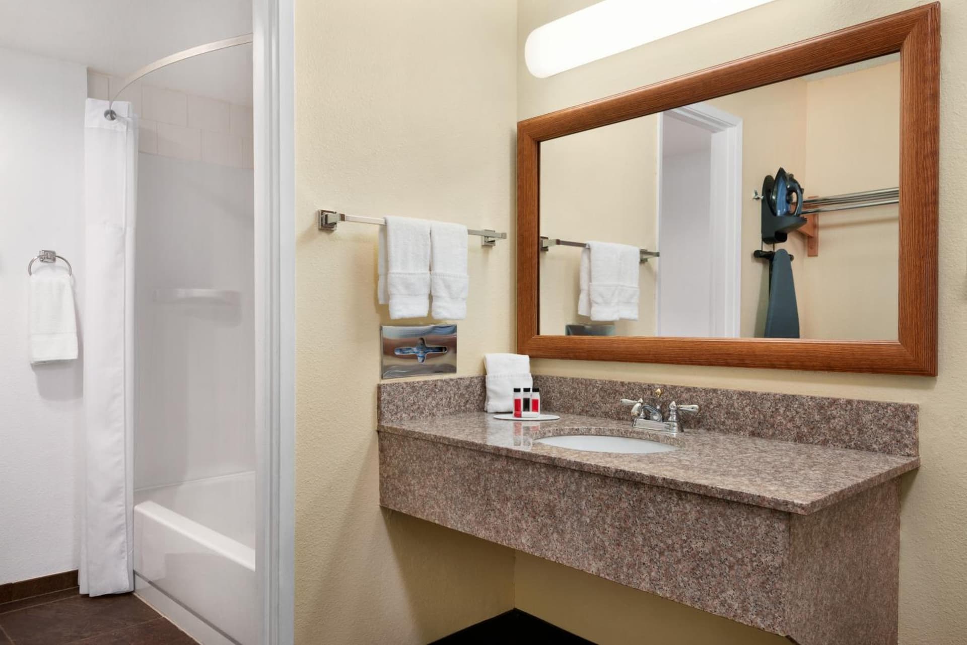 Ramada by Wyndham Spokane Airport gallery photo in Spokane, WA — image 23