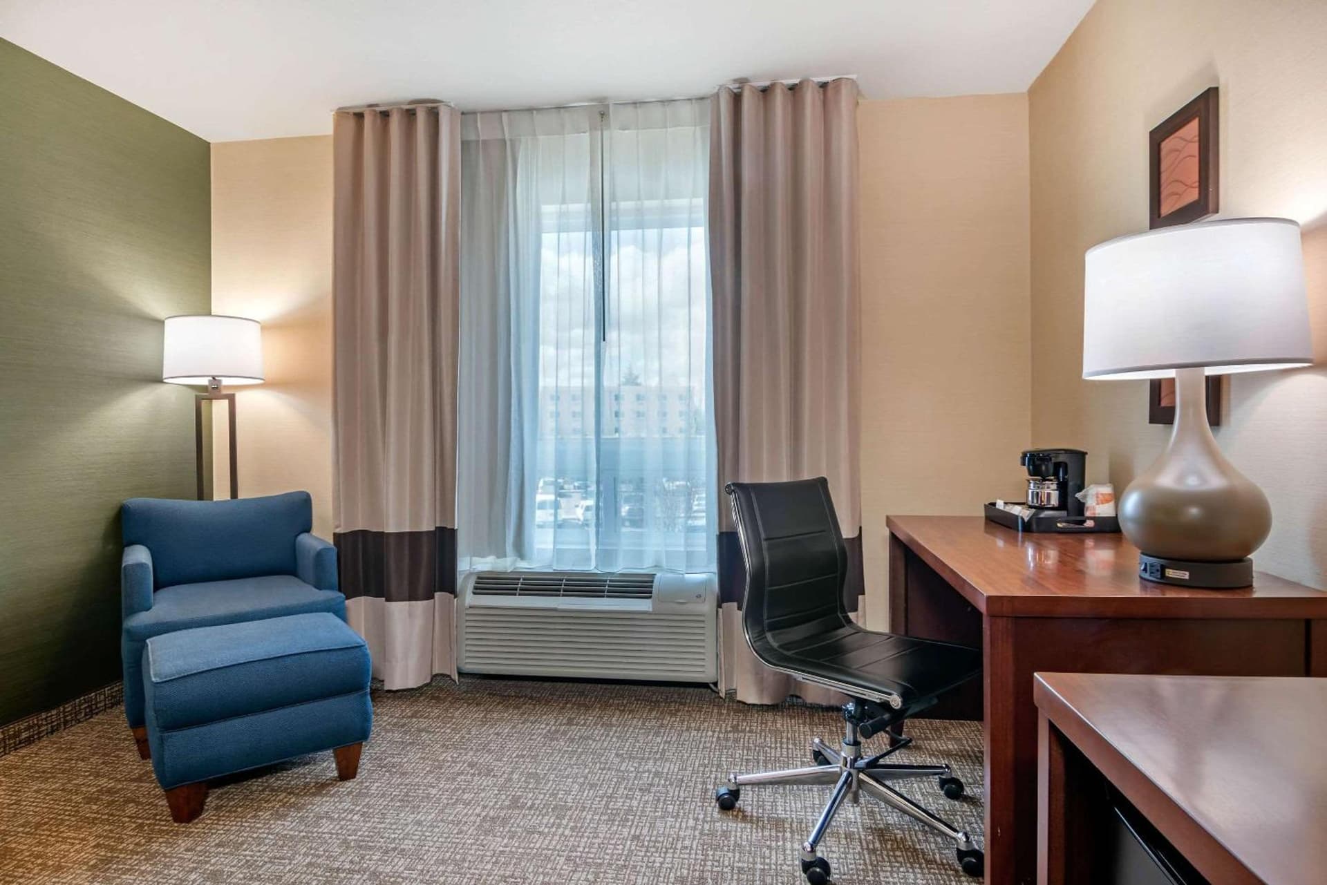 Comfort Inn & Suites Salem Northeast gallery photo in Salem, OR — image 43