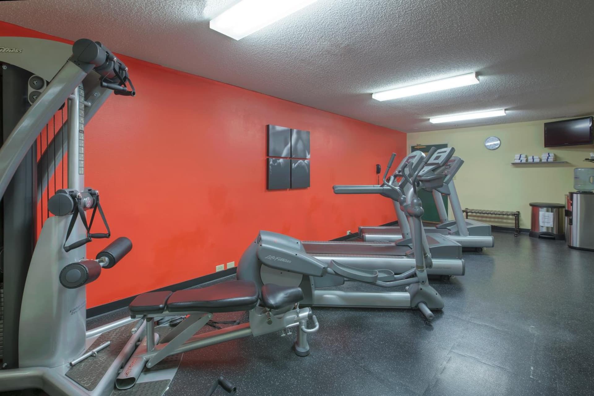 Country Inn & Suites by Radisson, Waterloo, IA gallery photo in Waterloo, IA — image 29