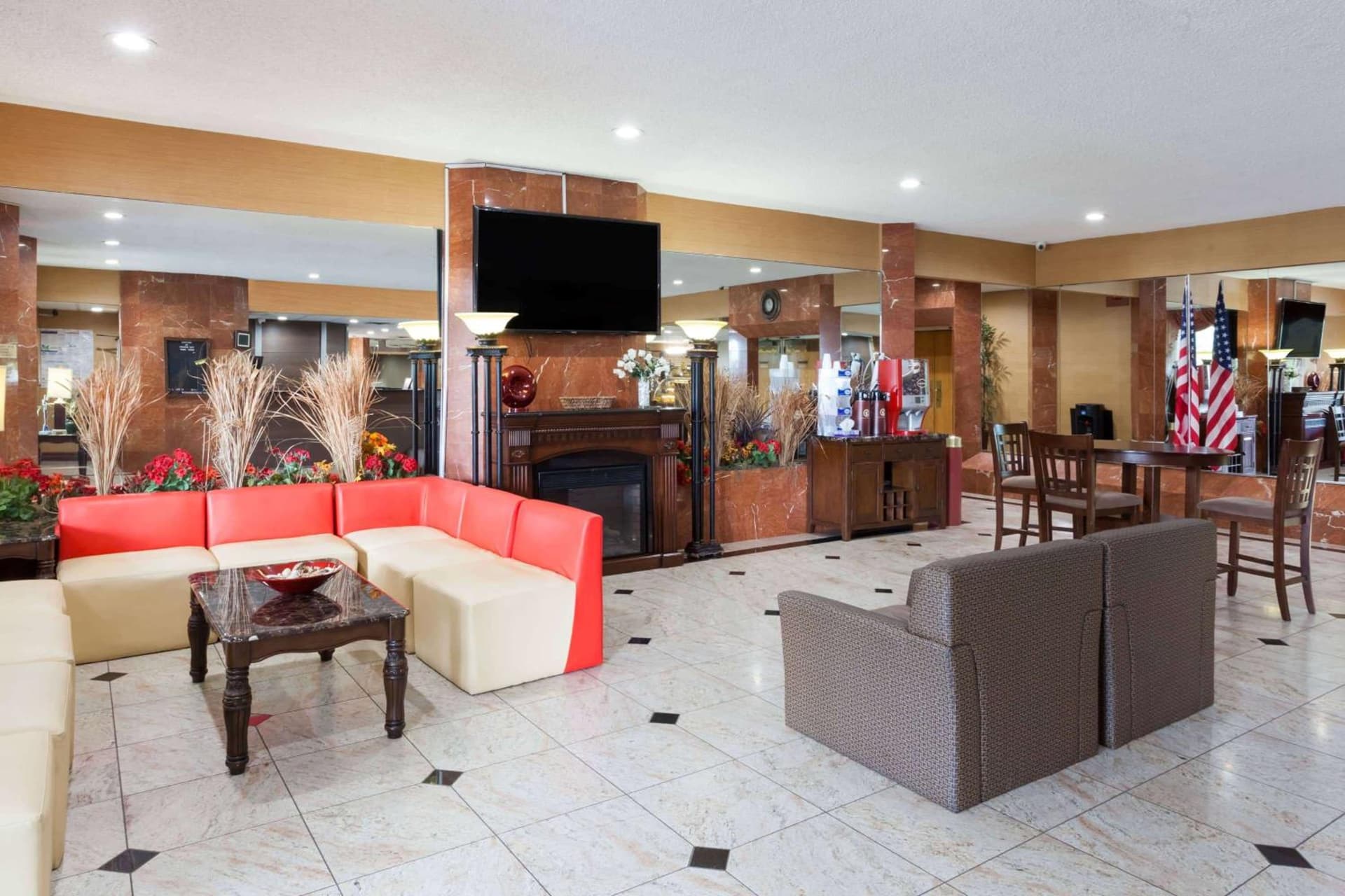 Ramada by Wyndham Newburgh/West Point property views in Newburgh, NY — gallery photo 3