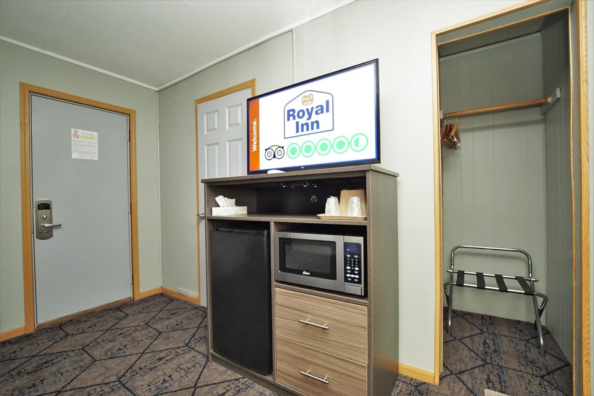 Royal Inn Hudson I-94 gallery photo in Hudson, WI — image 33
