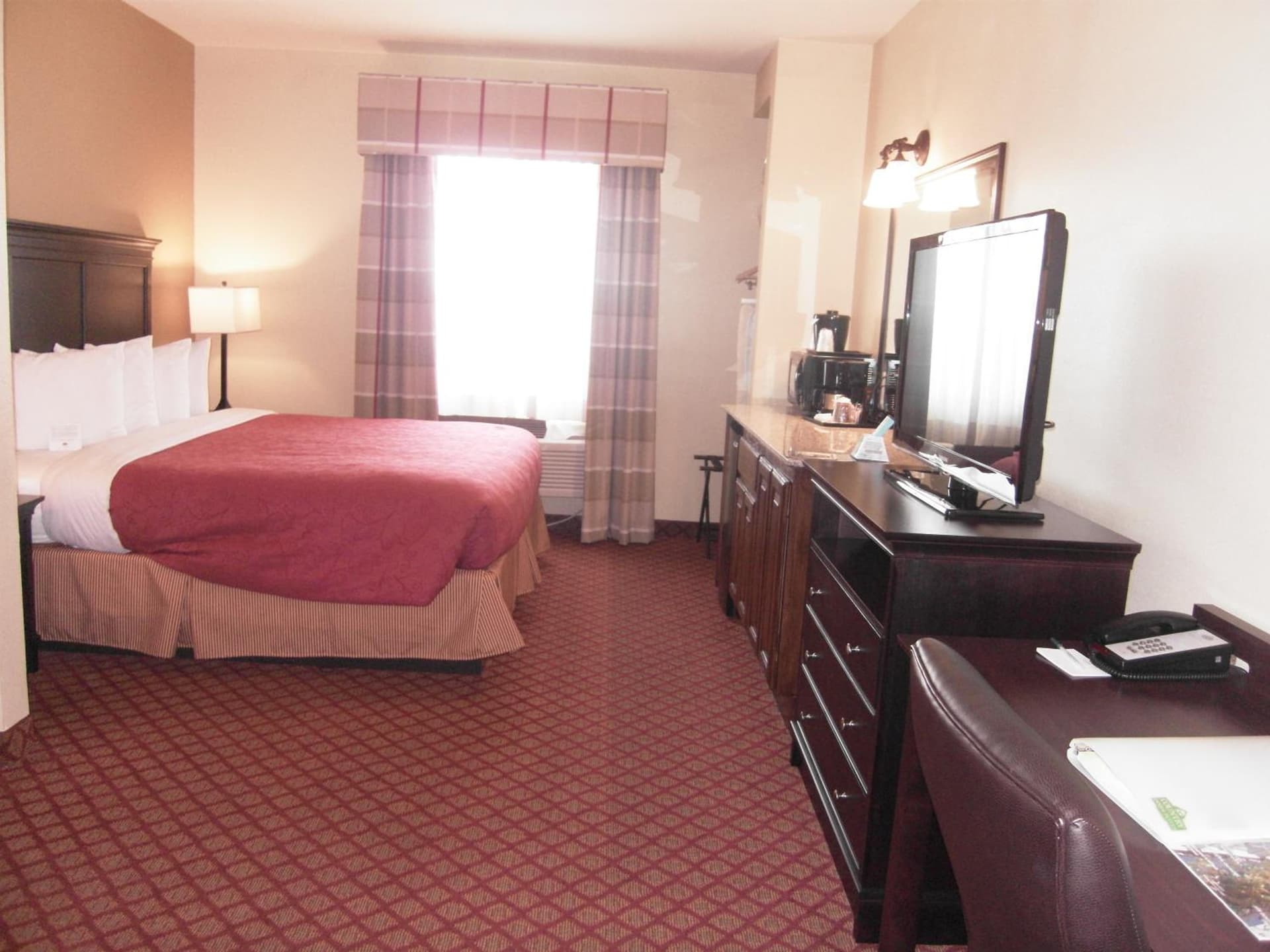 Country Inn & Suites by Radisson, Oklahoma City at Northwest Expressway, OK gallery photo in Oklahoma City, OK — image 40