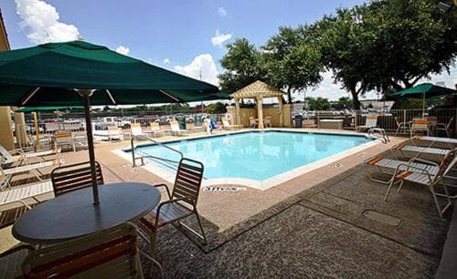 Motel 6-Garland, TX - Northeast Dallas interior in Garland, TX — gallery photo 2