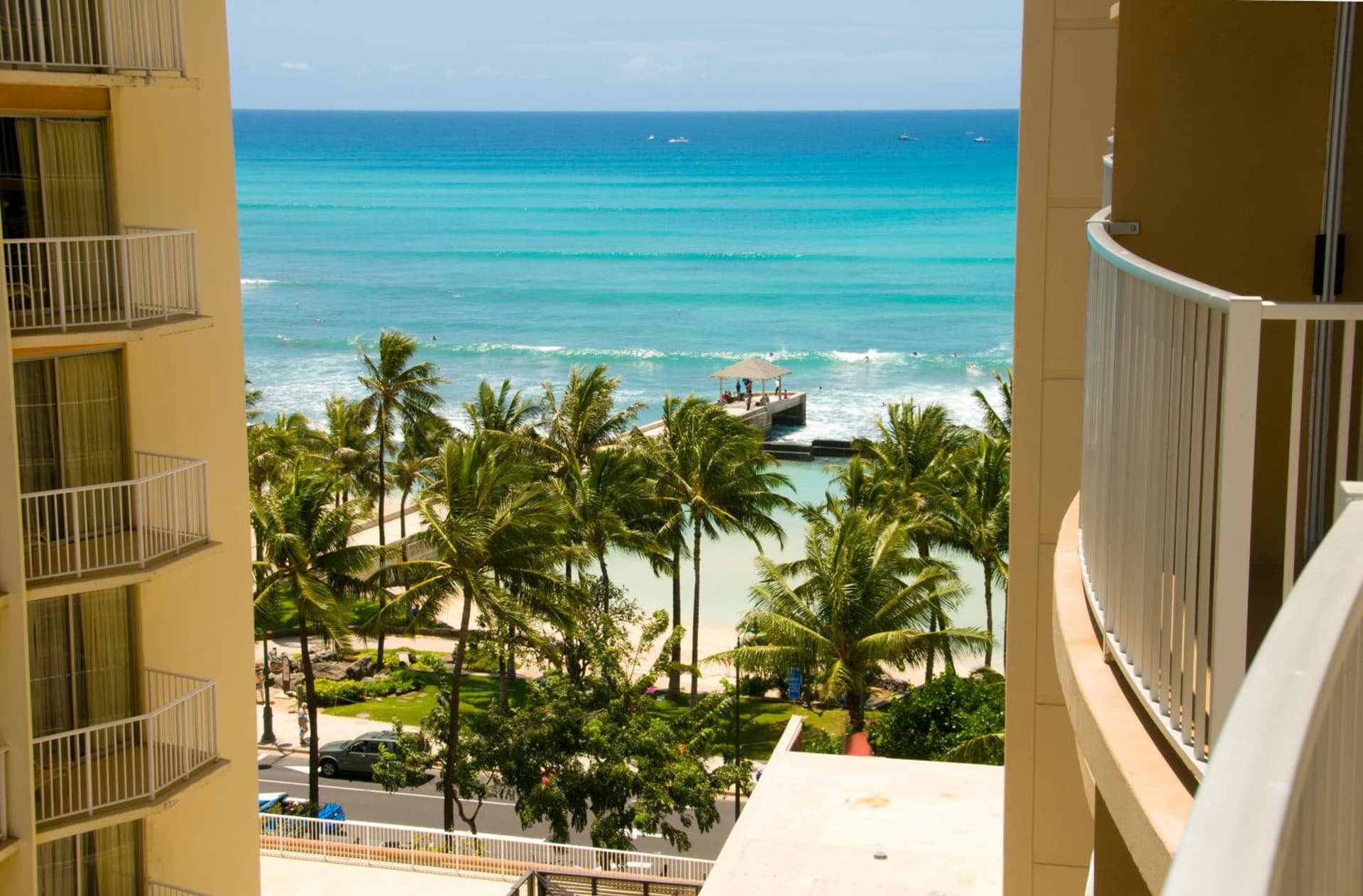 The Twin Fin Hotel gallery photo in Honolulu, HI — image 9