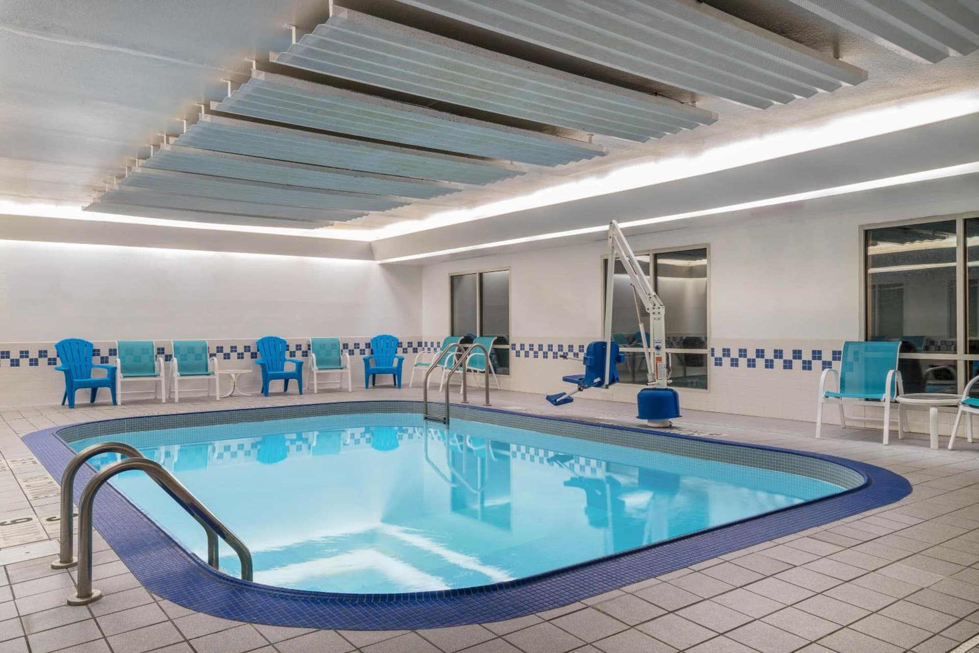 AmericInn by Wyndham Duluth gallery photo in Duluth, MN — image 9