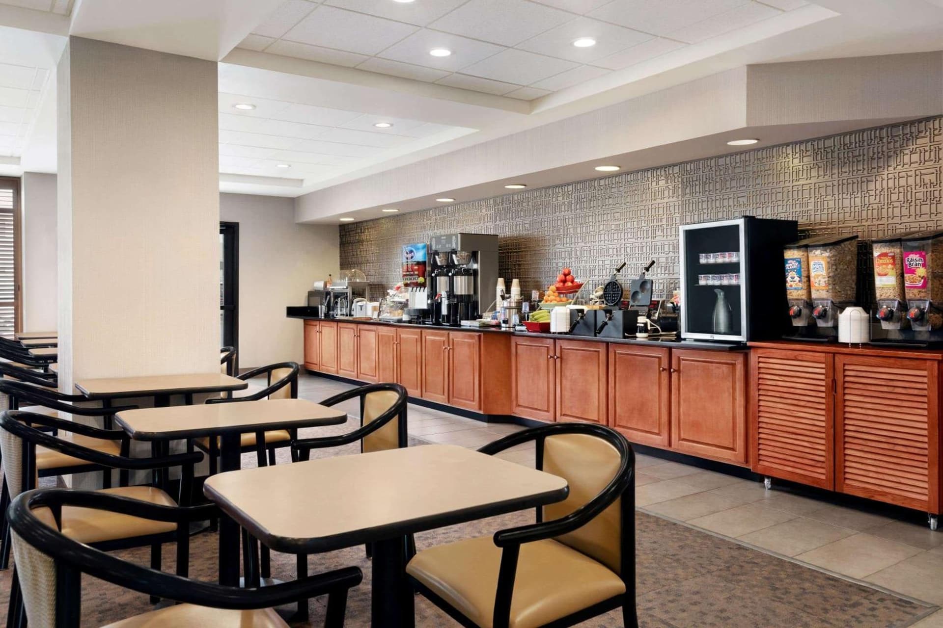 Wingate by Wyndham Cincinnati Blue Ash gallery photo in Blue Ash, OH — image 15