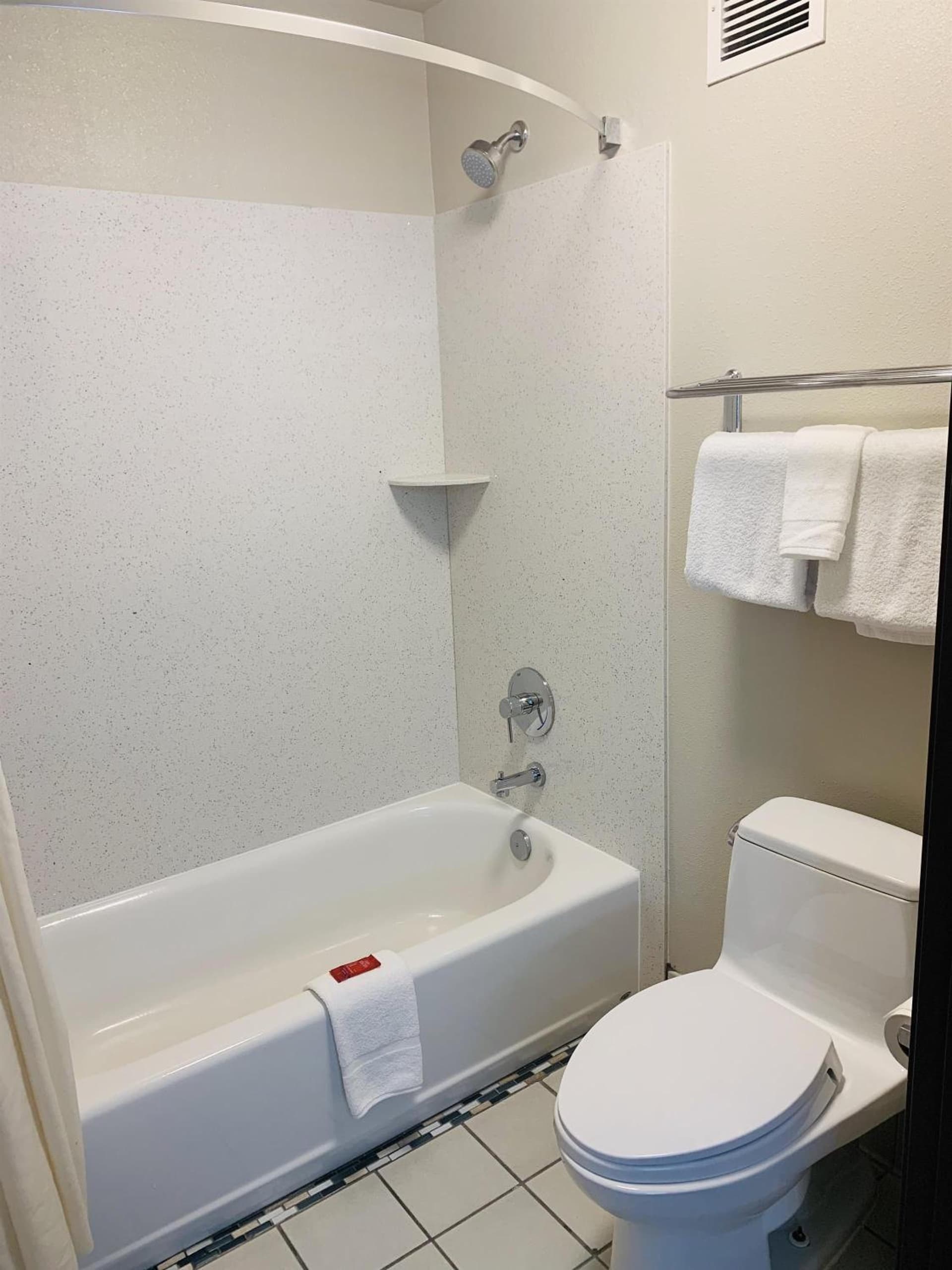 SureStay Plus Hotel by Best Western Redding gallery photo in Redding, CA — image 12