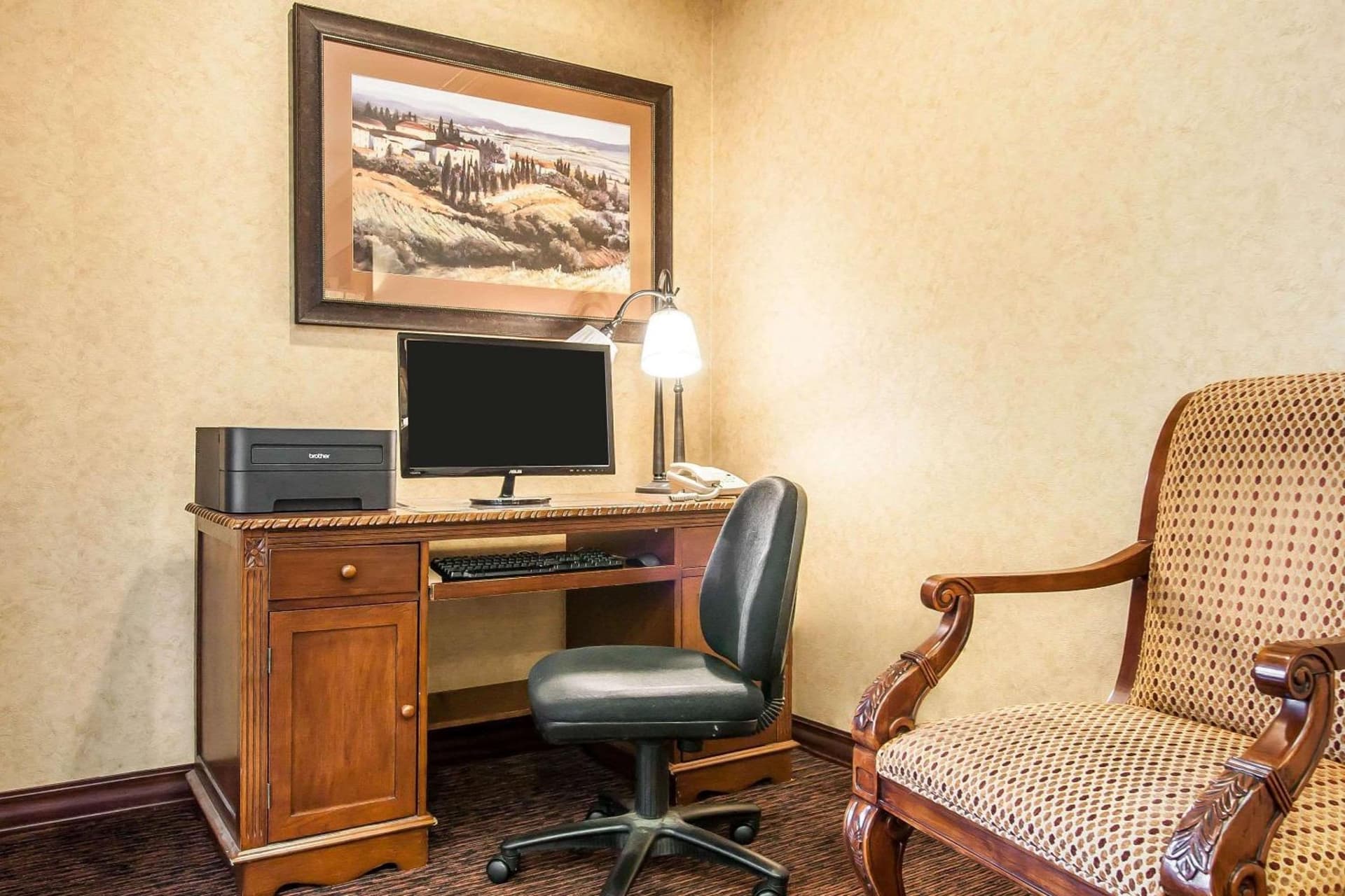 Comfort Inn & Suites McMinnville Wine Country gallery photo in McMinnville, OR — image 23