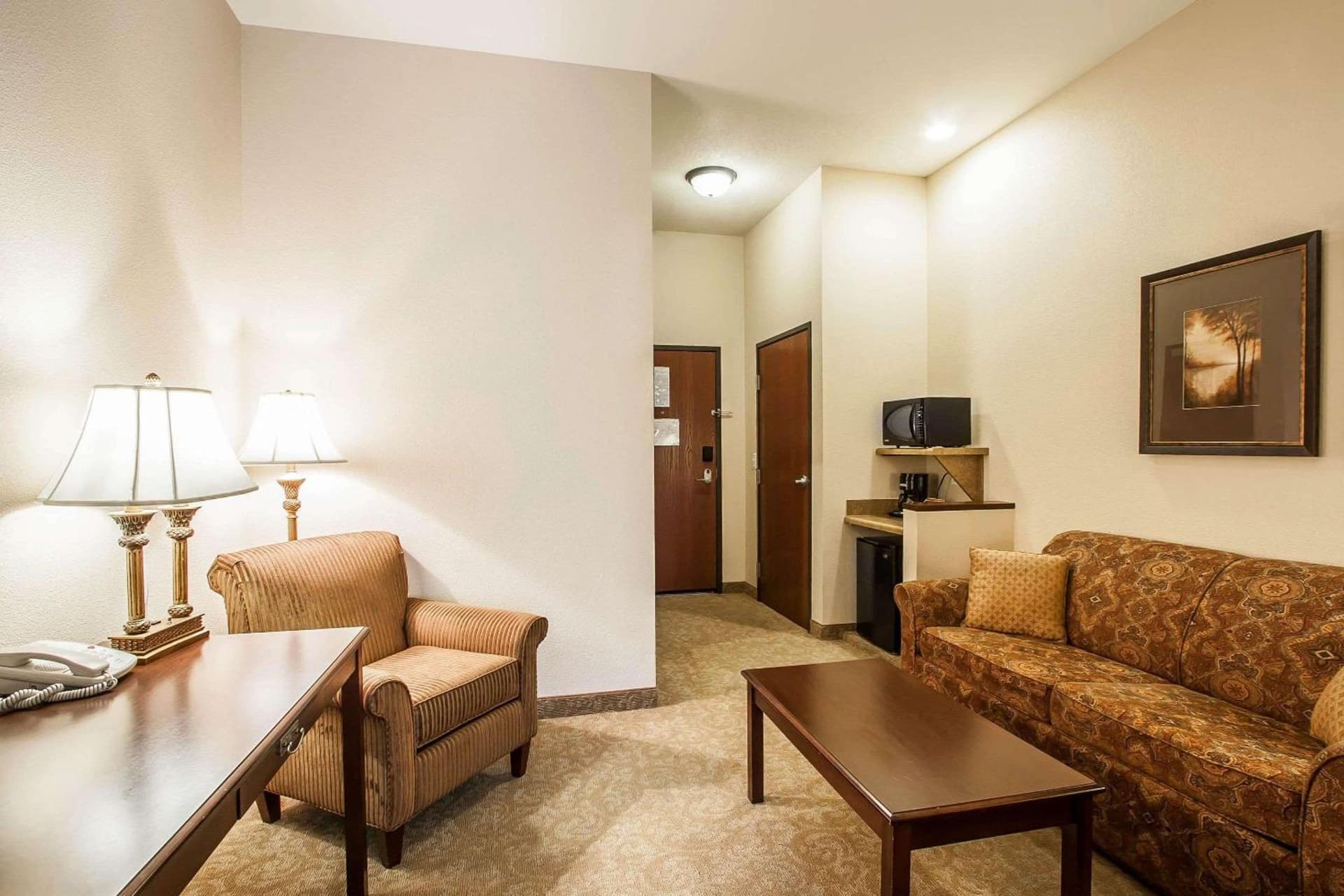 Comfort Inn & Suites McMinnville Wine Country gallery photo in McMinnville, OR — image 6