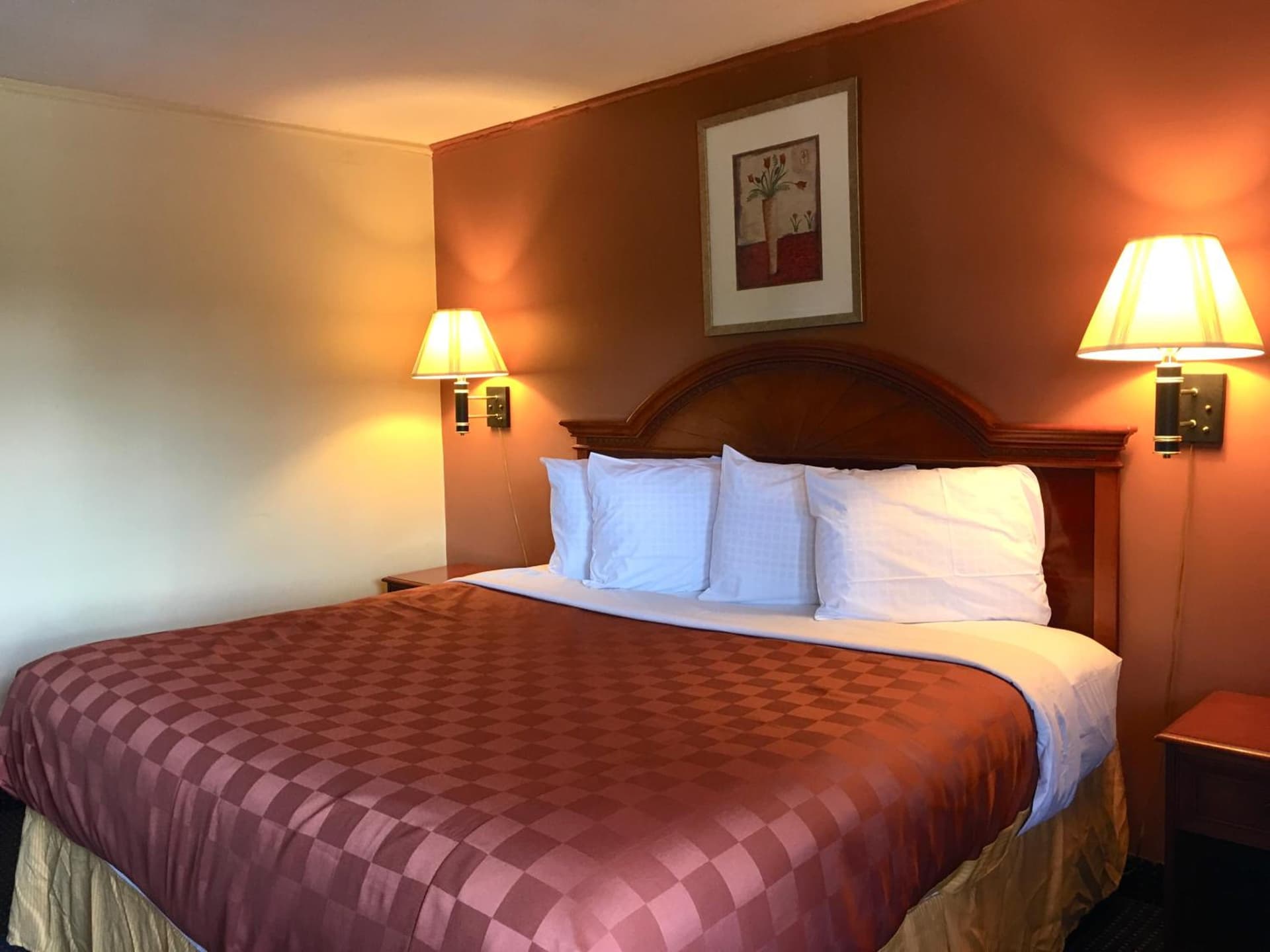 Red Carpet Inn - Stamford gallery photo in Stamford, CT — image 57