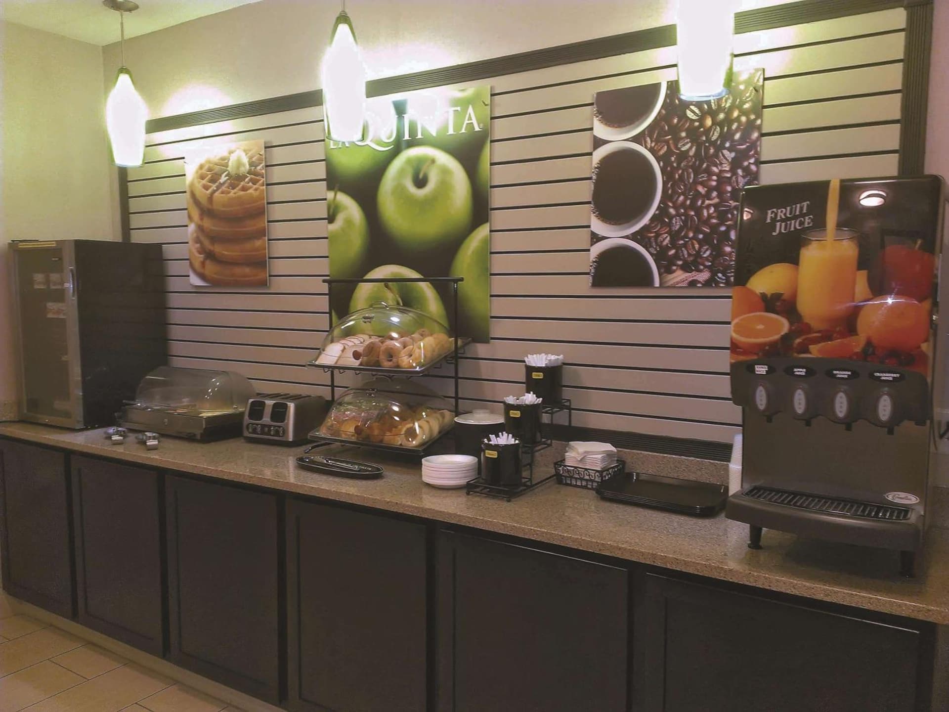 La Quinta Inn by Wyndham Lincoln, Nebraska gallery photo in Lincoln, NE — image 38